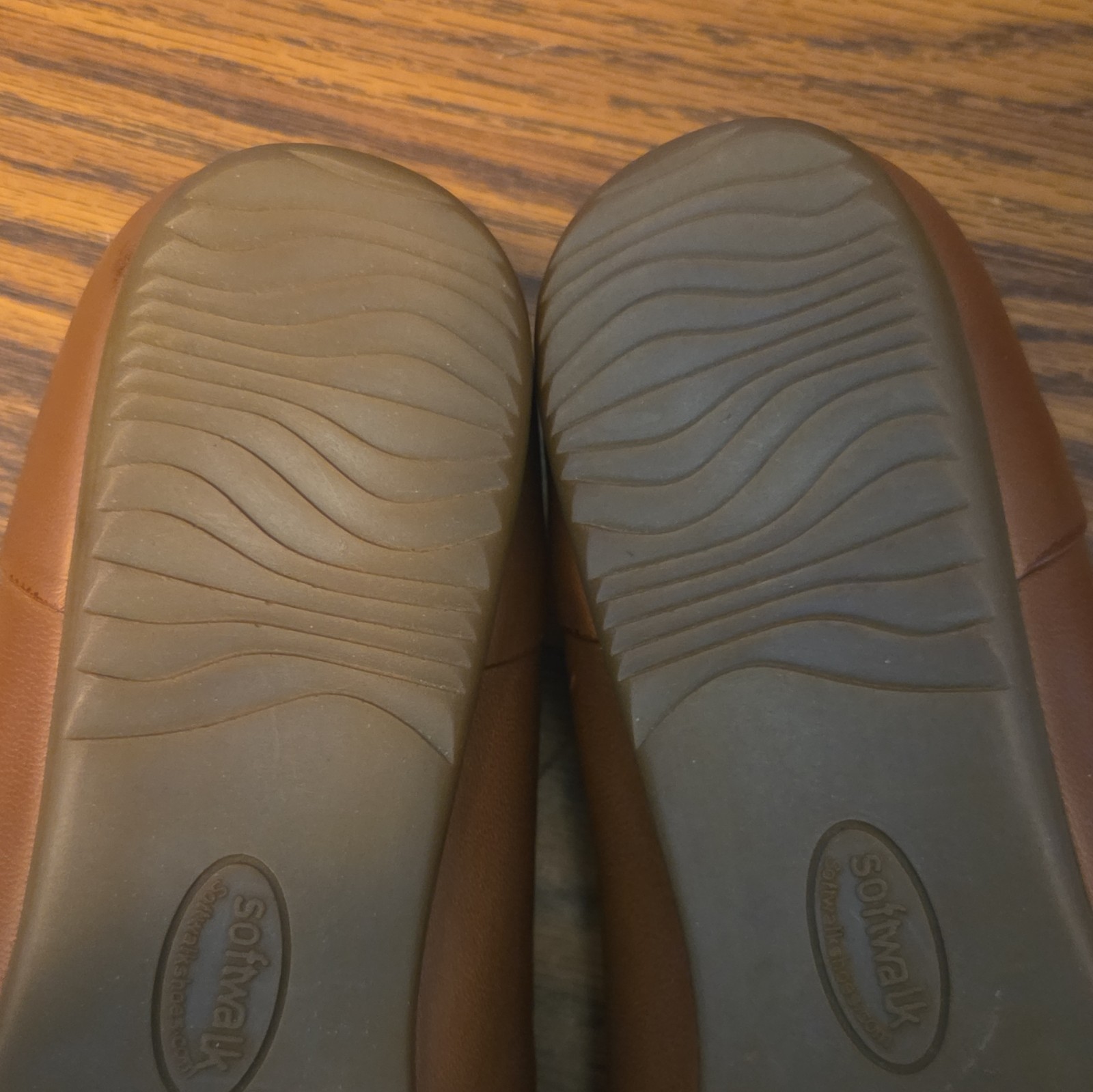 SoftWalk Women’s Brown Leather Slip-On Loafer Flats Buckle Comfort Size 9 M