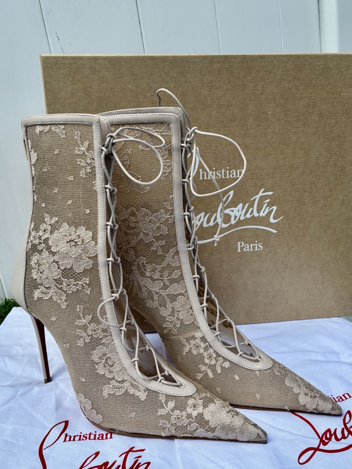 CHRISTIAN LOUBOUTIN KM LACE BOOTY 100 CORSET ANKLE STILETTO IVORY BOOTIE SZ 40