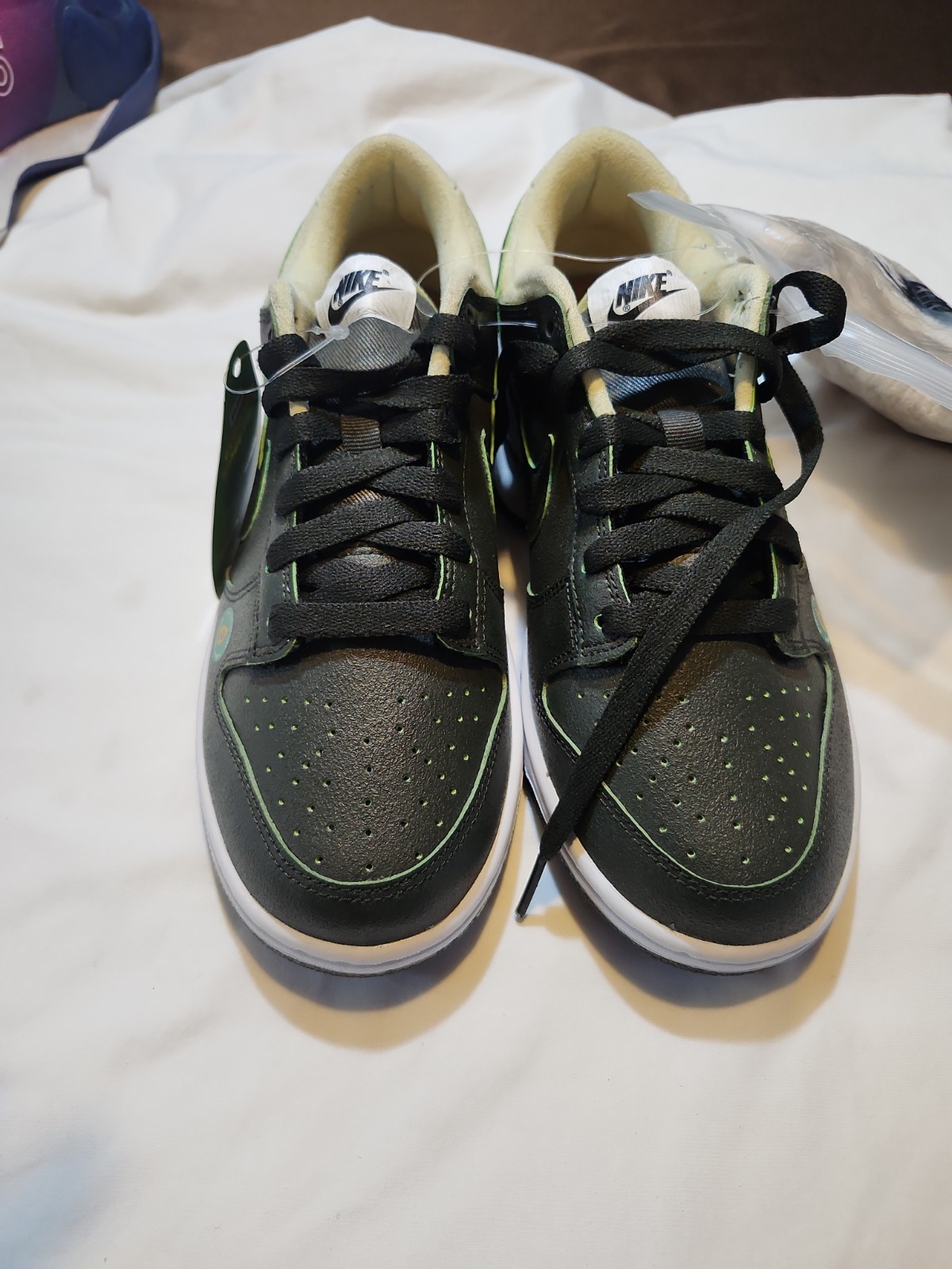 Size 7.5 – Nike Dunk LX Low Avocado New With Bag And Tags