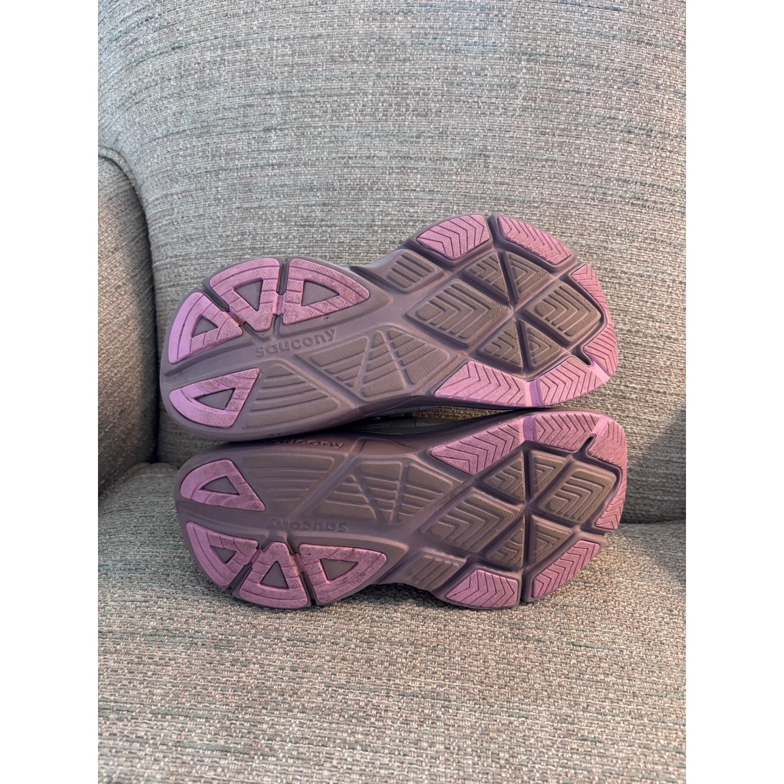 Saucony Guide 18 Women’s Running Shoes Fog Sediment Purple S10998-142 Size 6