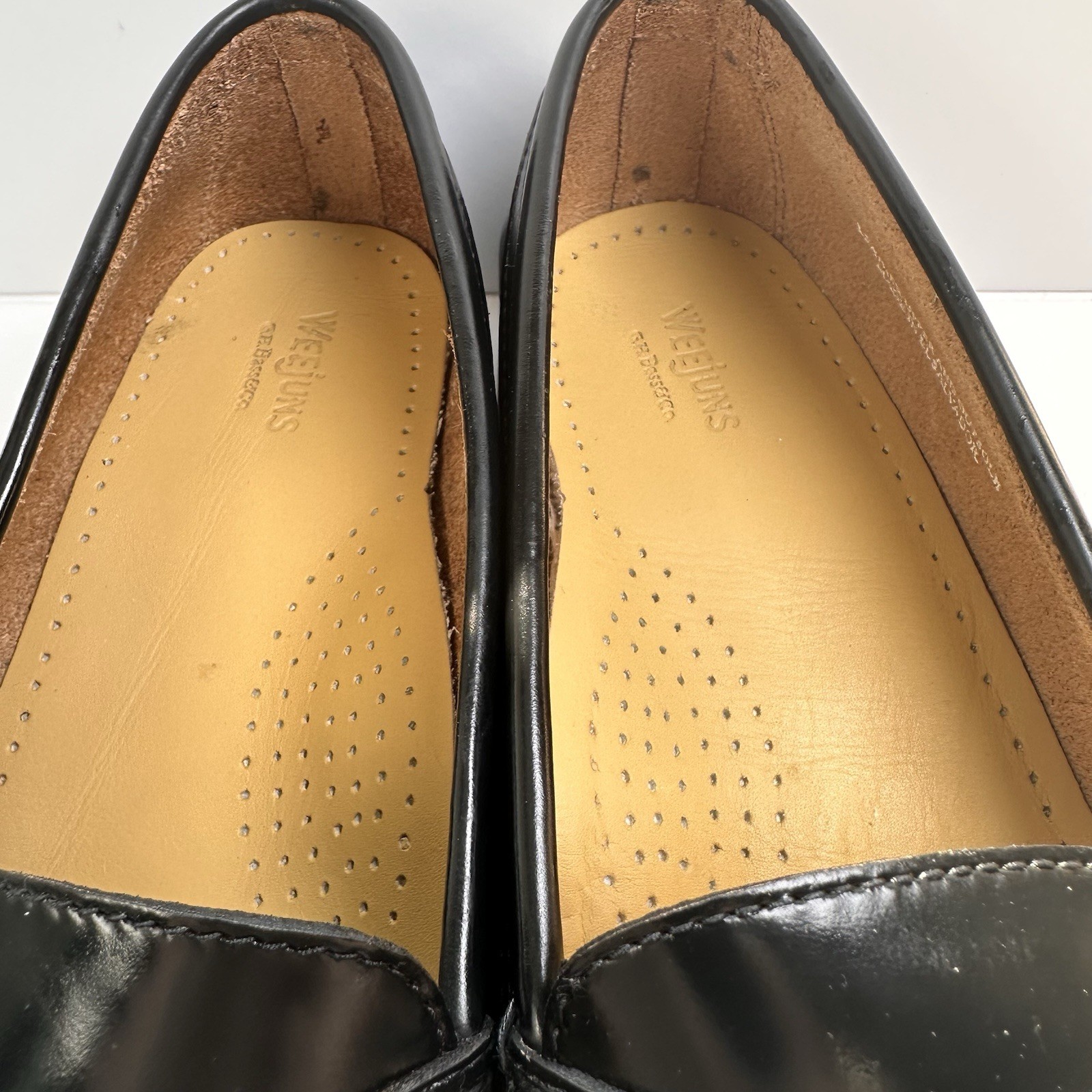 GH Bass Weejuns Penny Loafers Black Leather Shoes Womens Size 8.5 W 4005-001 NIB