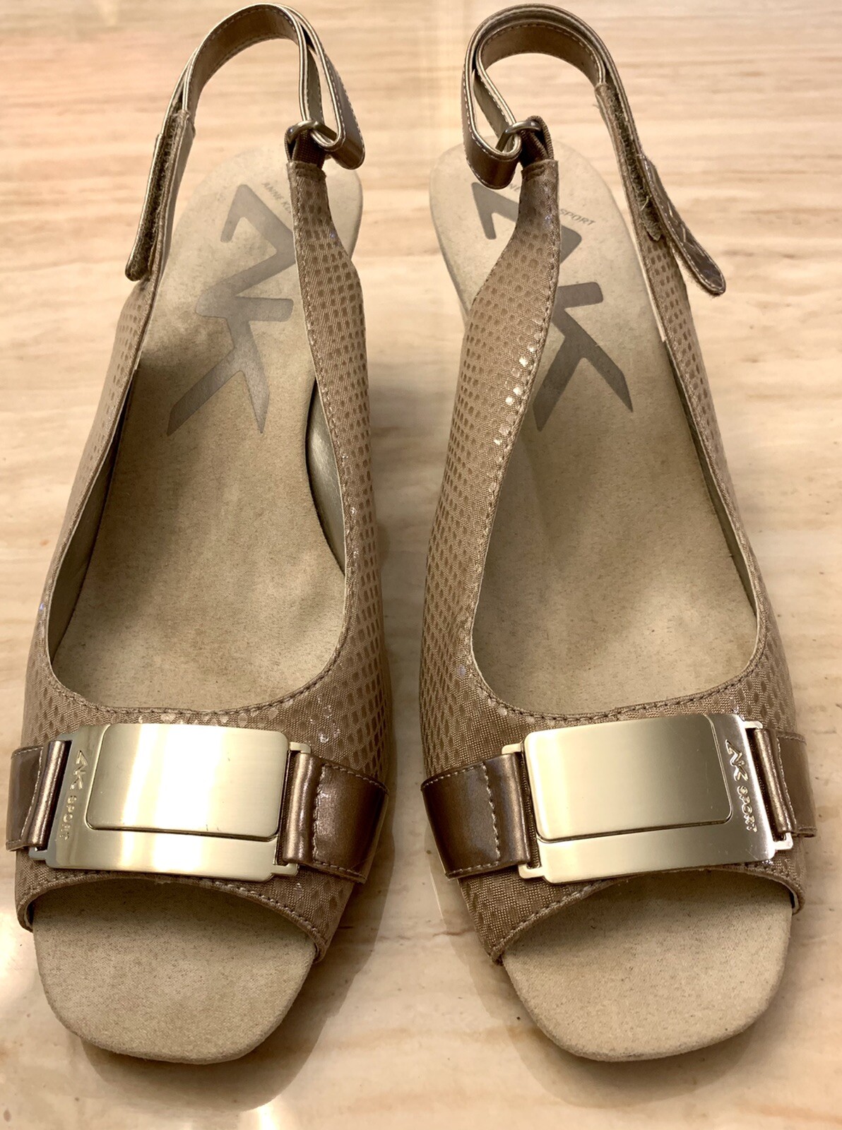 ANNE KLEIN Peep Toe Sling Back Wedge 3.25″ Shoes, Gold Buckle, Size 11M, No Box