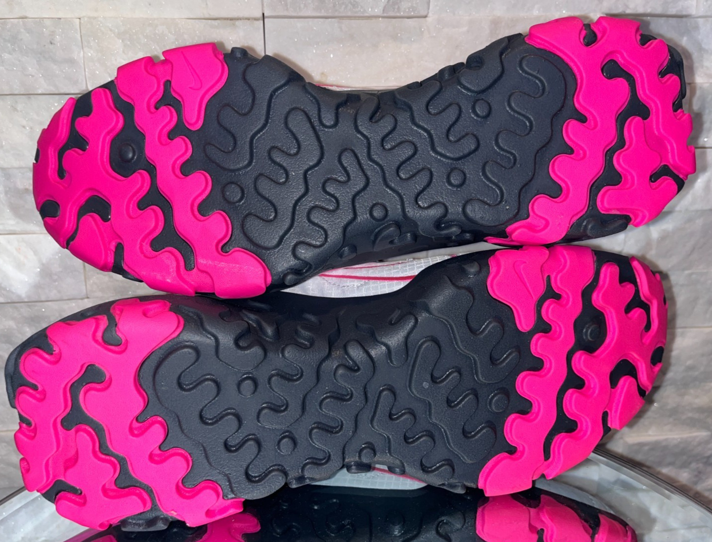 NWT Women’s Custom NIKE ID By You React Vision 3M White Gray Hot Pink Size 9