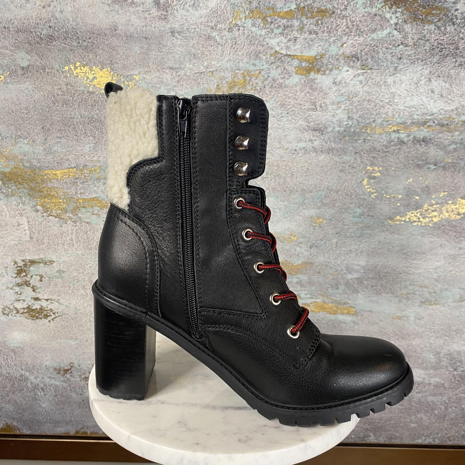 Nine West Boots Womens Size 9.5 Black Faux Leather Fur Lined Combat Heel Ankle