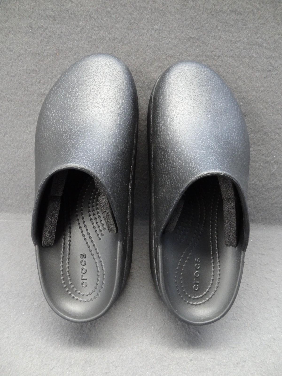 NEW Crocs Women 9 Dylan Black 2.2″ Platform Slip-On Clogs Retro Croslite 209869