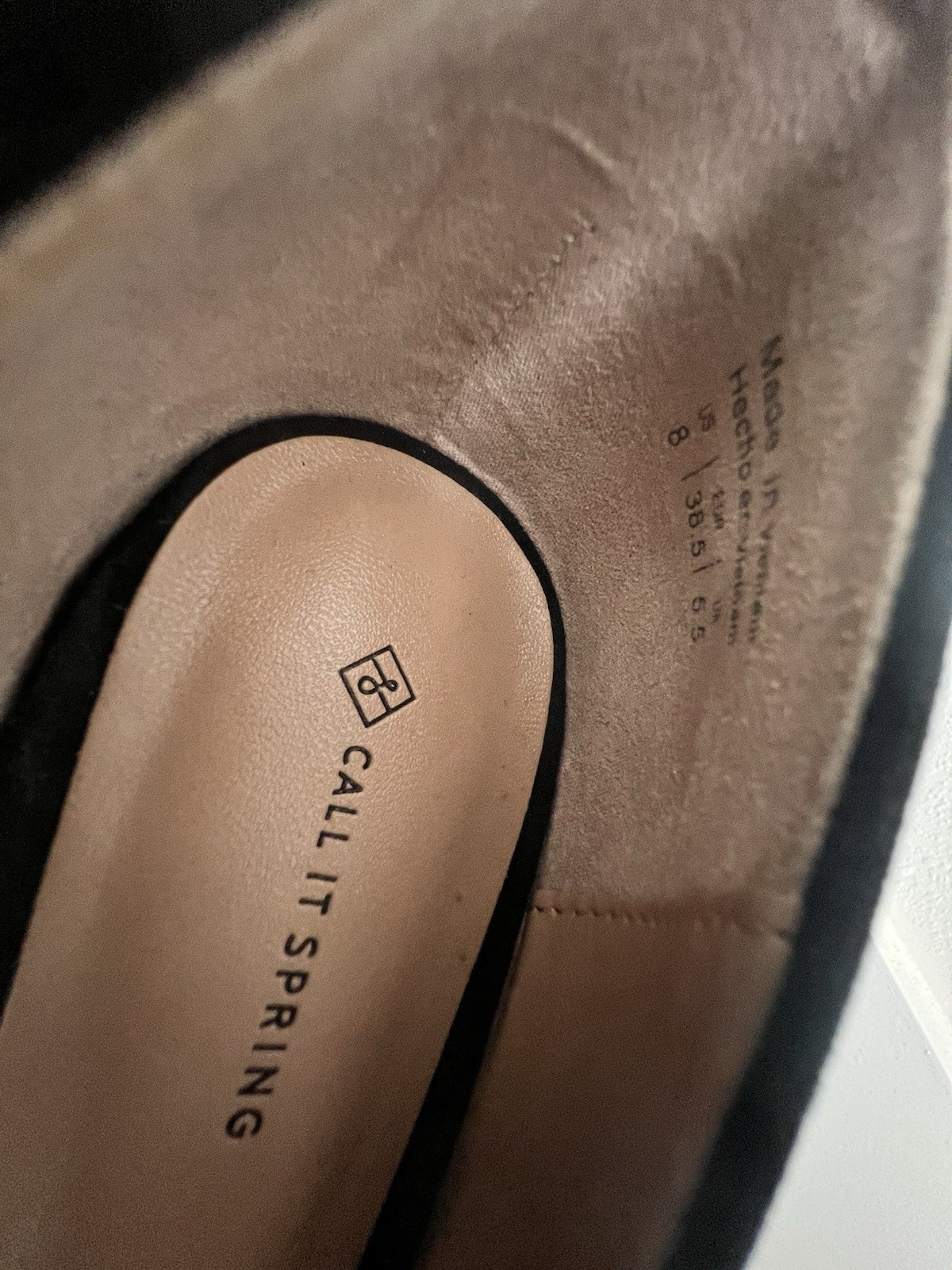 Call It Spring Pump Heels 2.75in Size 8 Black Faux Suede Almond Toe