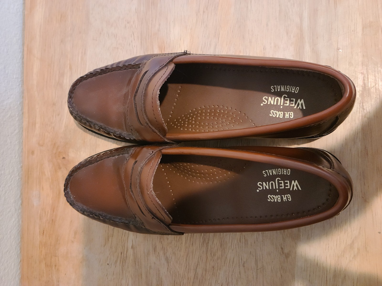 G.H. Bass & Co Women’s Weejuns Penny Loafers Brown Leather, Size 6M