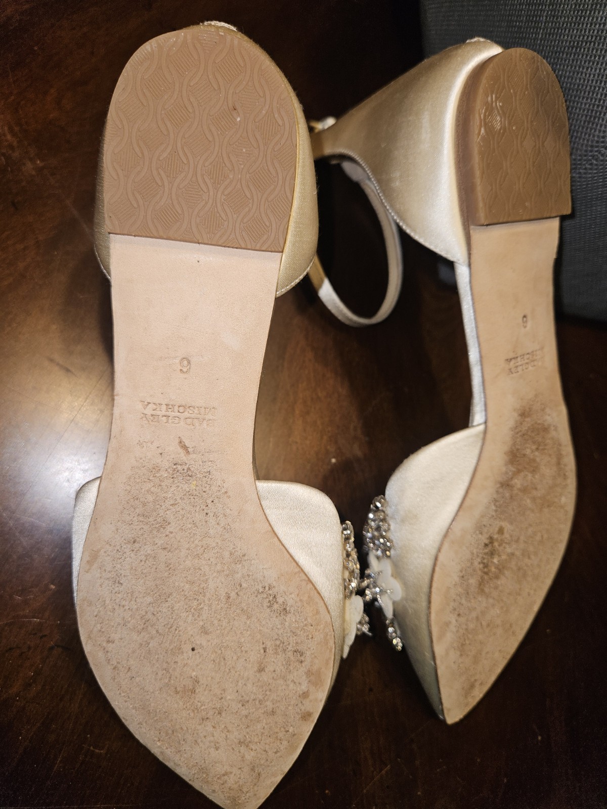 Badgley Mischka Champagne ivory beaded rhinestone Bridal Flats – Sz 6
