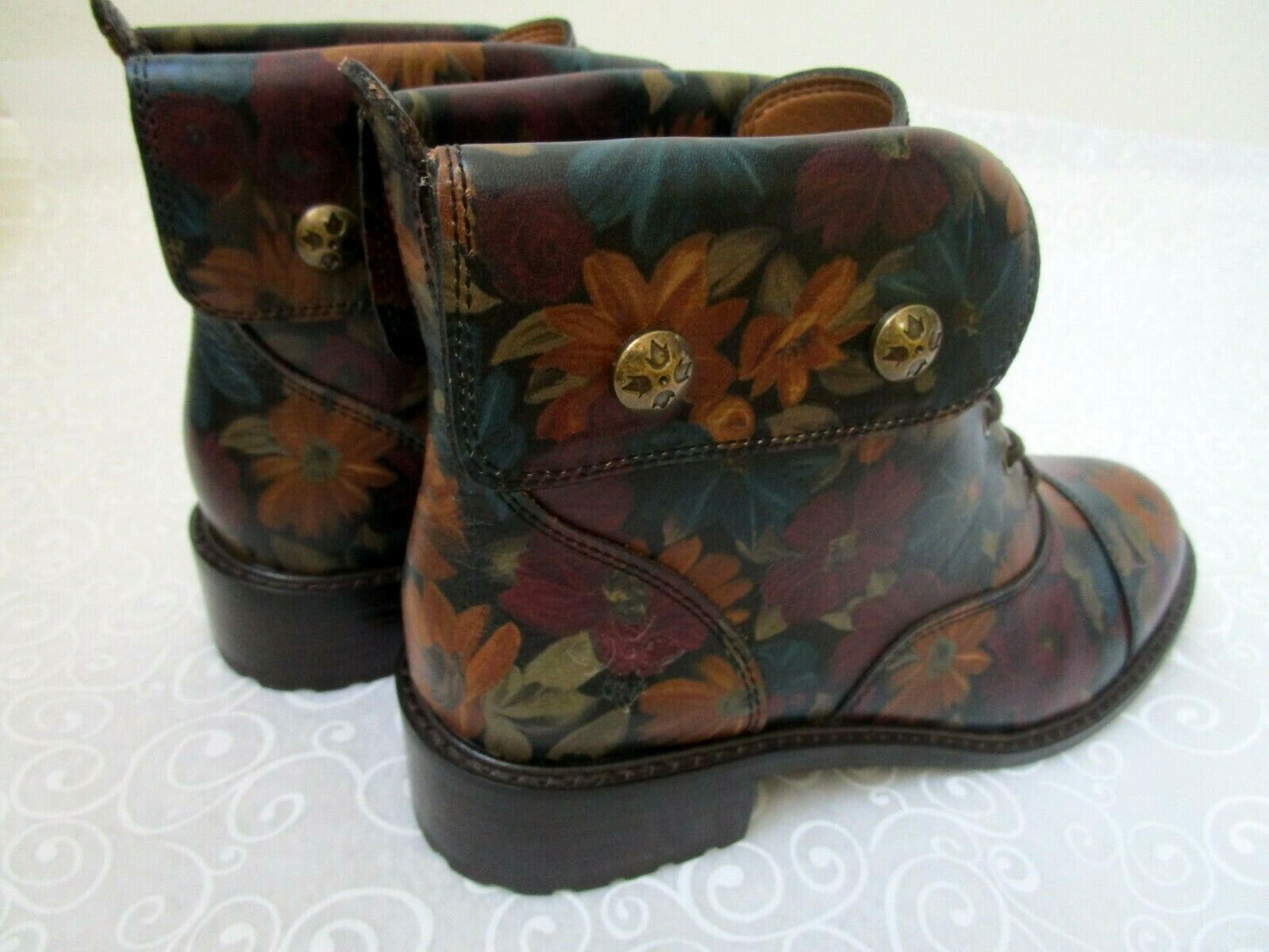 Patricia Nash Lia Leather Boots Size 8-1/2M –Peruvian Painting Floral New in Box