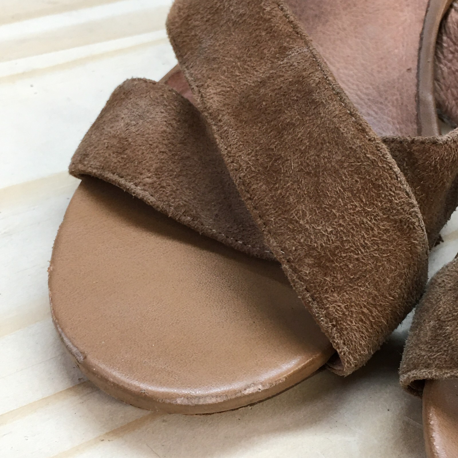 Halogen Sandals Womens 9 M Ankle Straps Brown Leather Heeled Snakeskin Casual