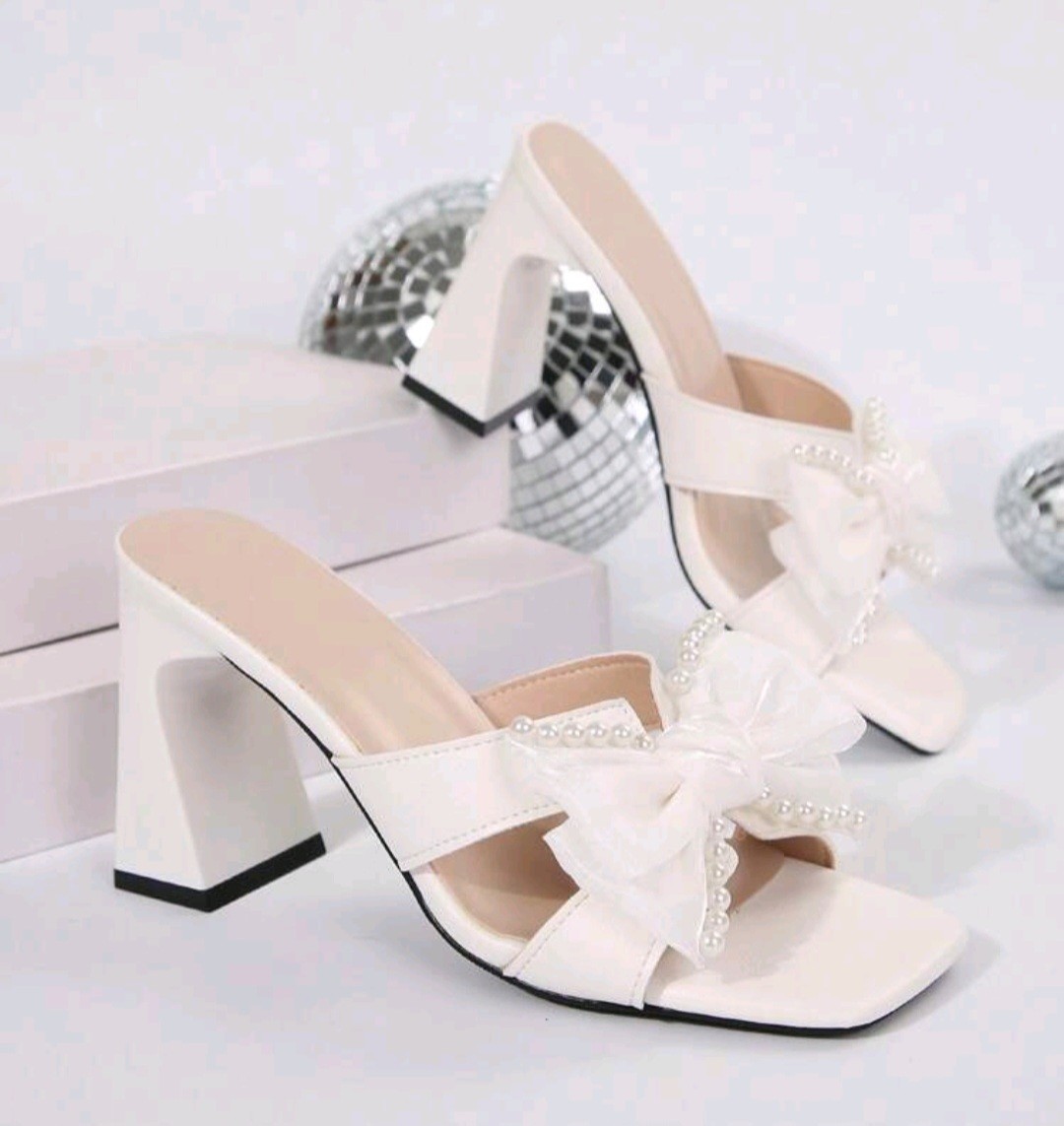 Women’s White Bow Pearl Heels Size 7.5 Open Toe Slide Sandals New