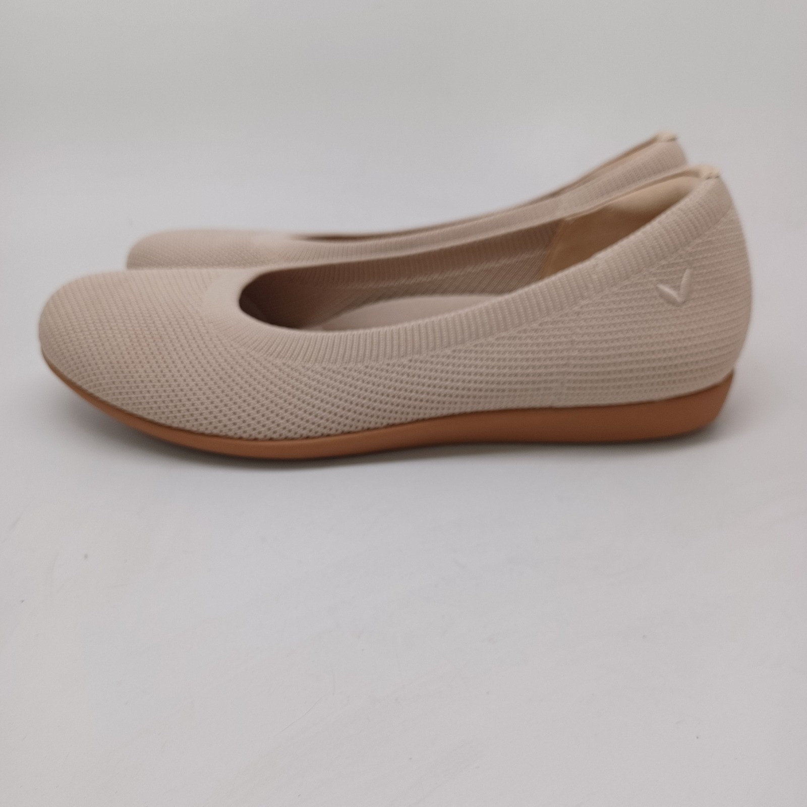 Vivaia Margot 2.0 Beige Knit Round Toe Ballet Flats Womens Size 36.5 EU
