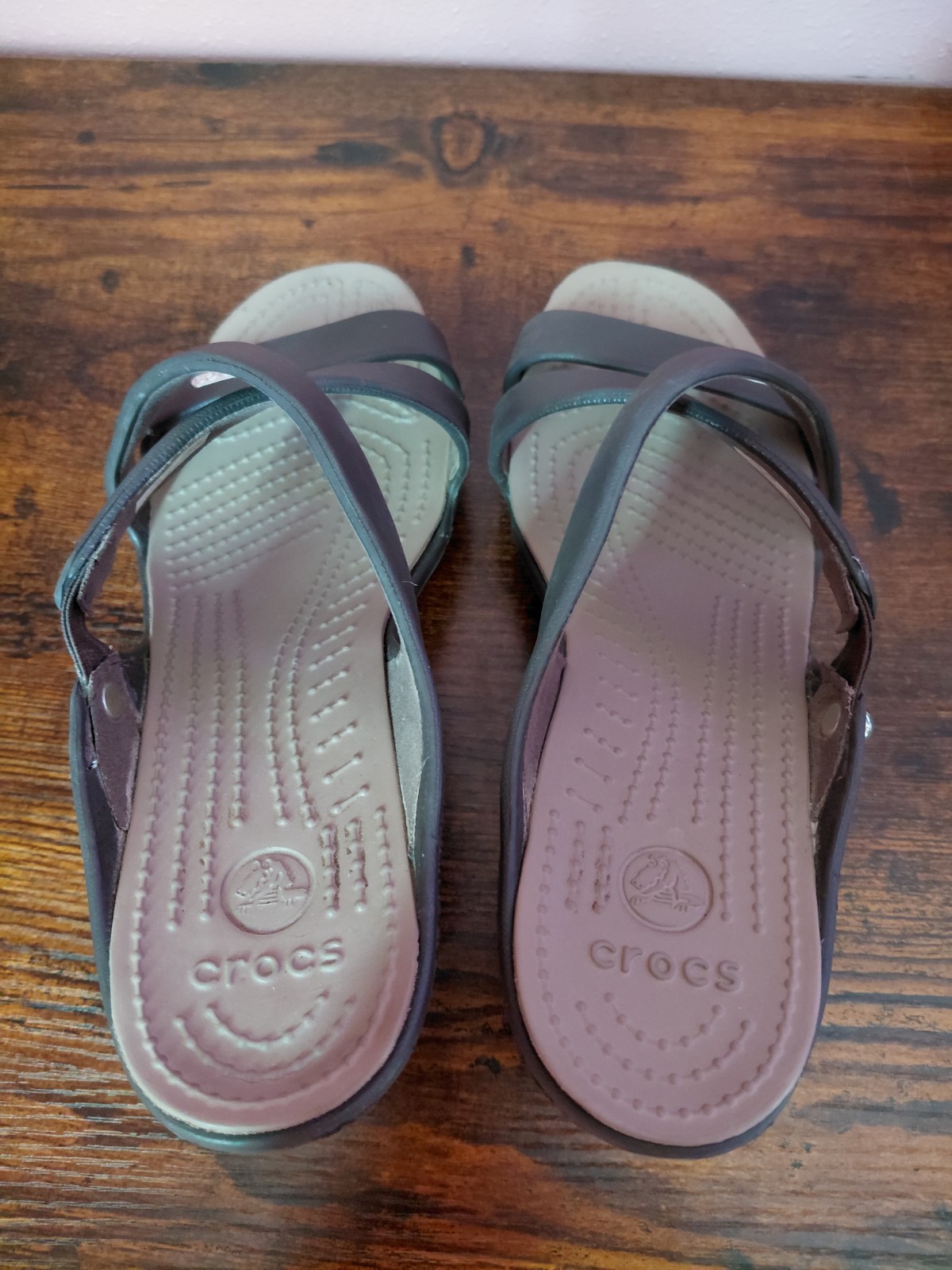 Crocs CYPRUS IV High Heels Women’s 8 Brown Slip On Strap Comfort Sandals
