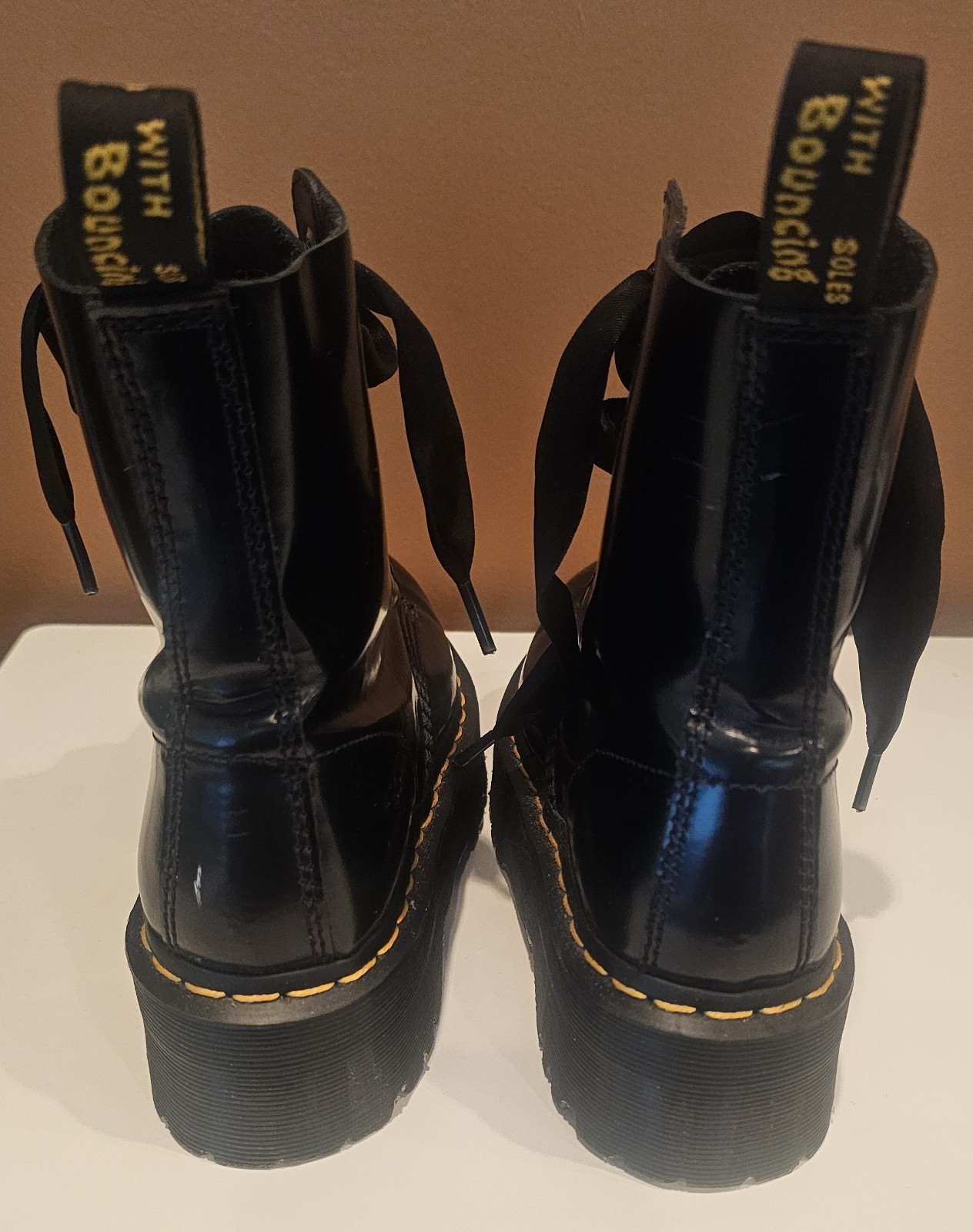 Doc Martens Molly Boots Womens Size 6 Leather Ribbon Laces Platform Block Heel