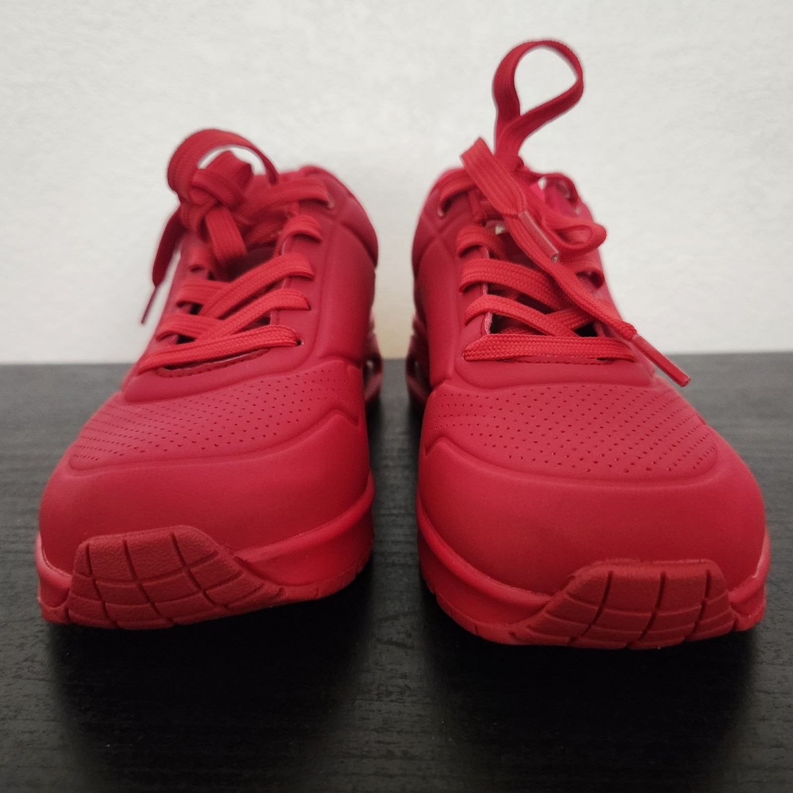 Skechers Uno Stand On Air Red Women’s Size 8.5 SN 73690