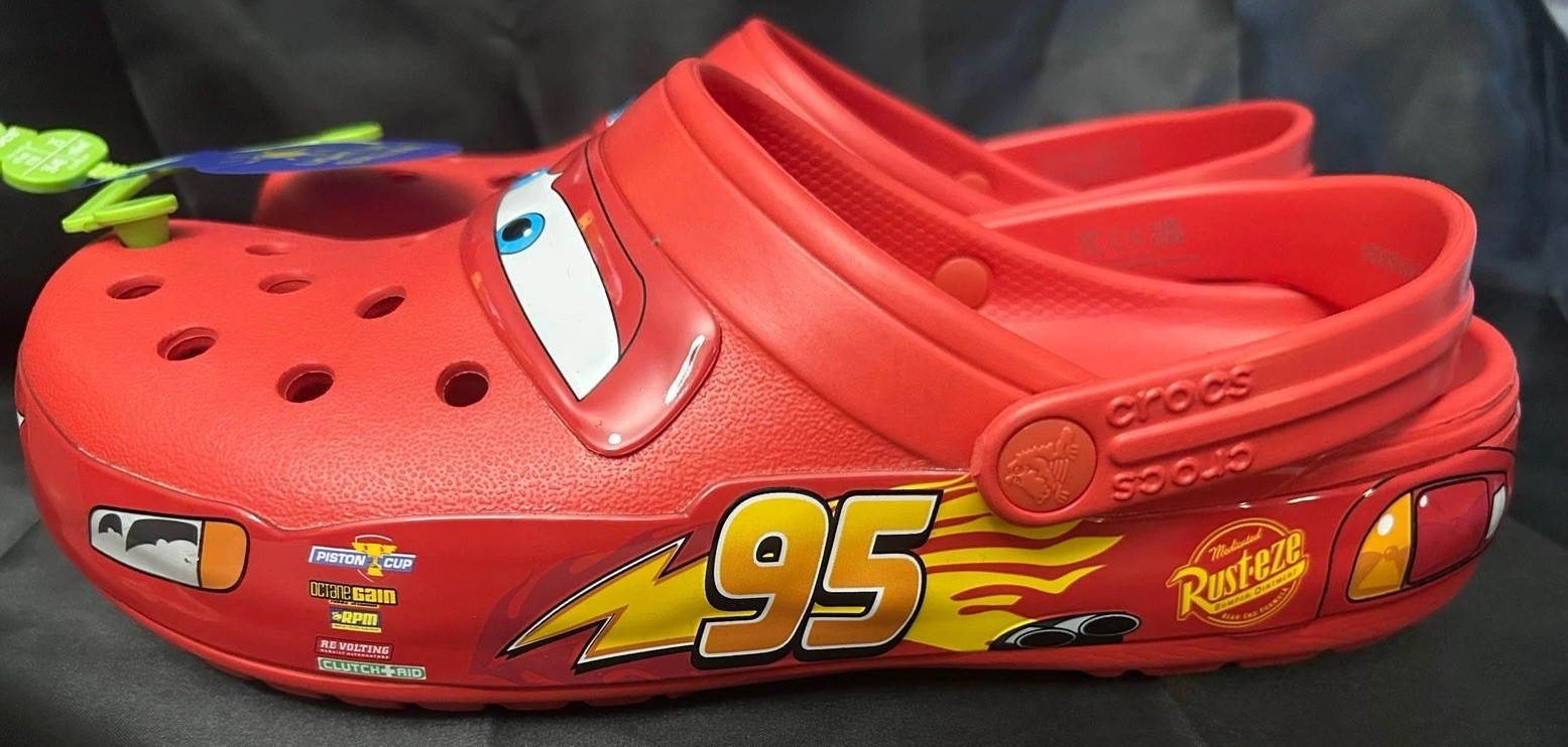 RARE Disney Pixar Cars Lightning McQueen Light-Up Crocs Adult W9 NWT