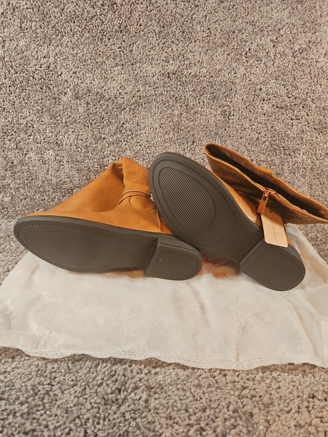 Womens Vepose Camel Color Tall Riding Boots. Style 949. Size 6. New