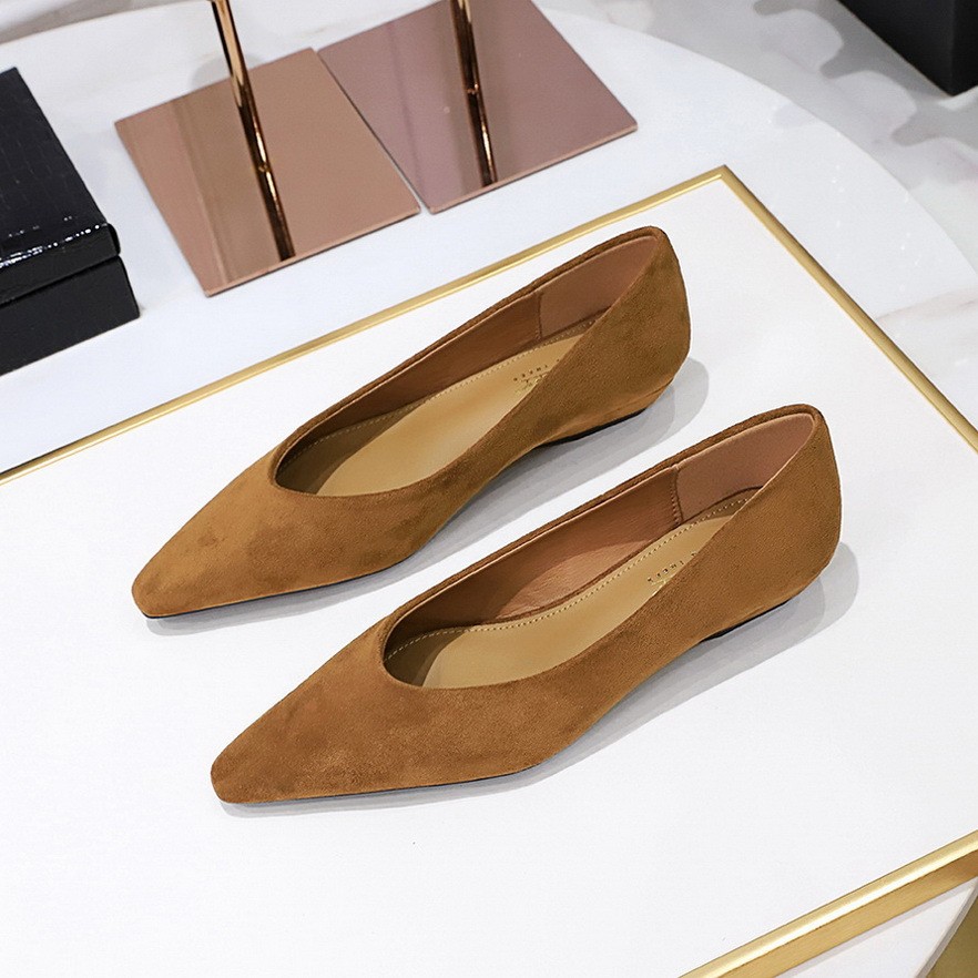 Women Burgundy Suede Pointed Toe Low Wedge Heel Slip On Office Casual Pumps