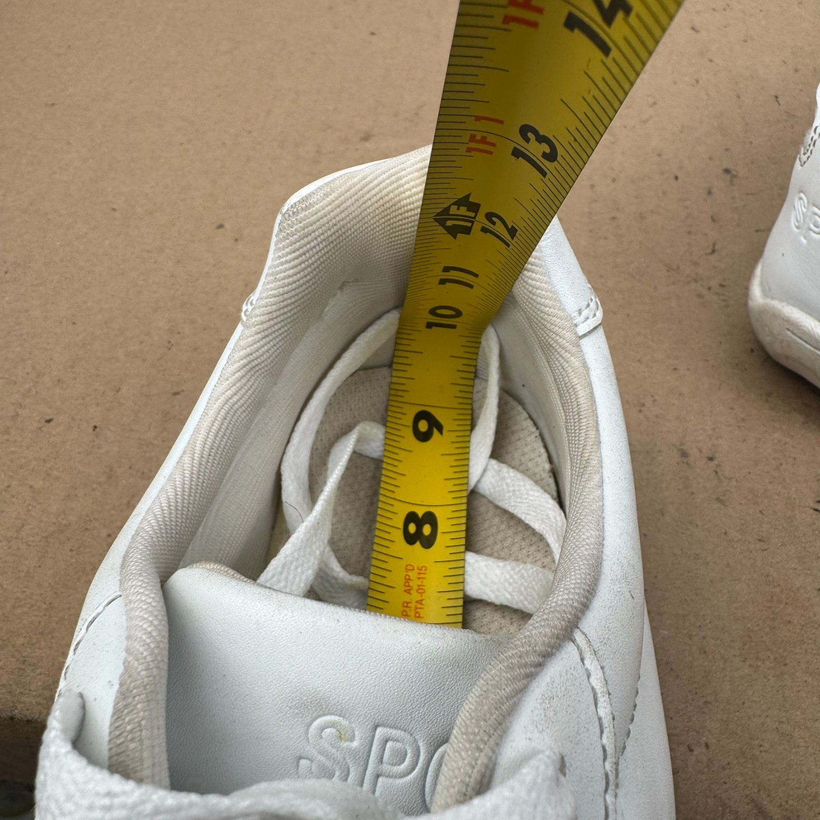 Capezio DS11 Fierce Dansneaker White No Tag See Management Women US 6.5 Damaged