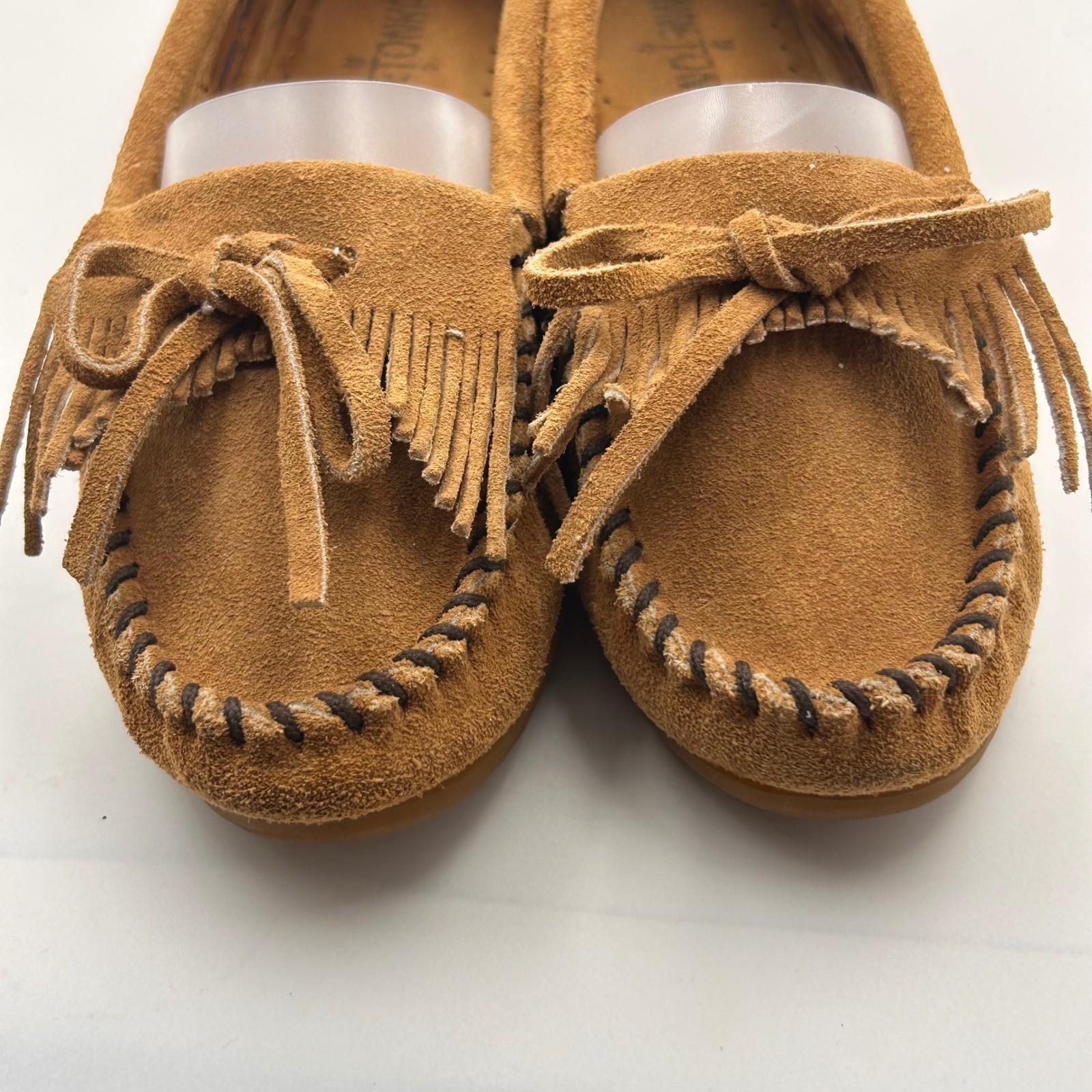 Minnetonka Kilty Moccasin Women 7 Tan Suede Fringe Flat 407T Boho Western Indie