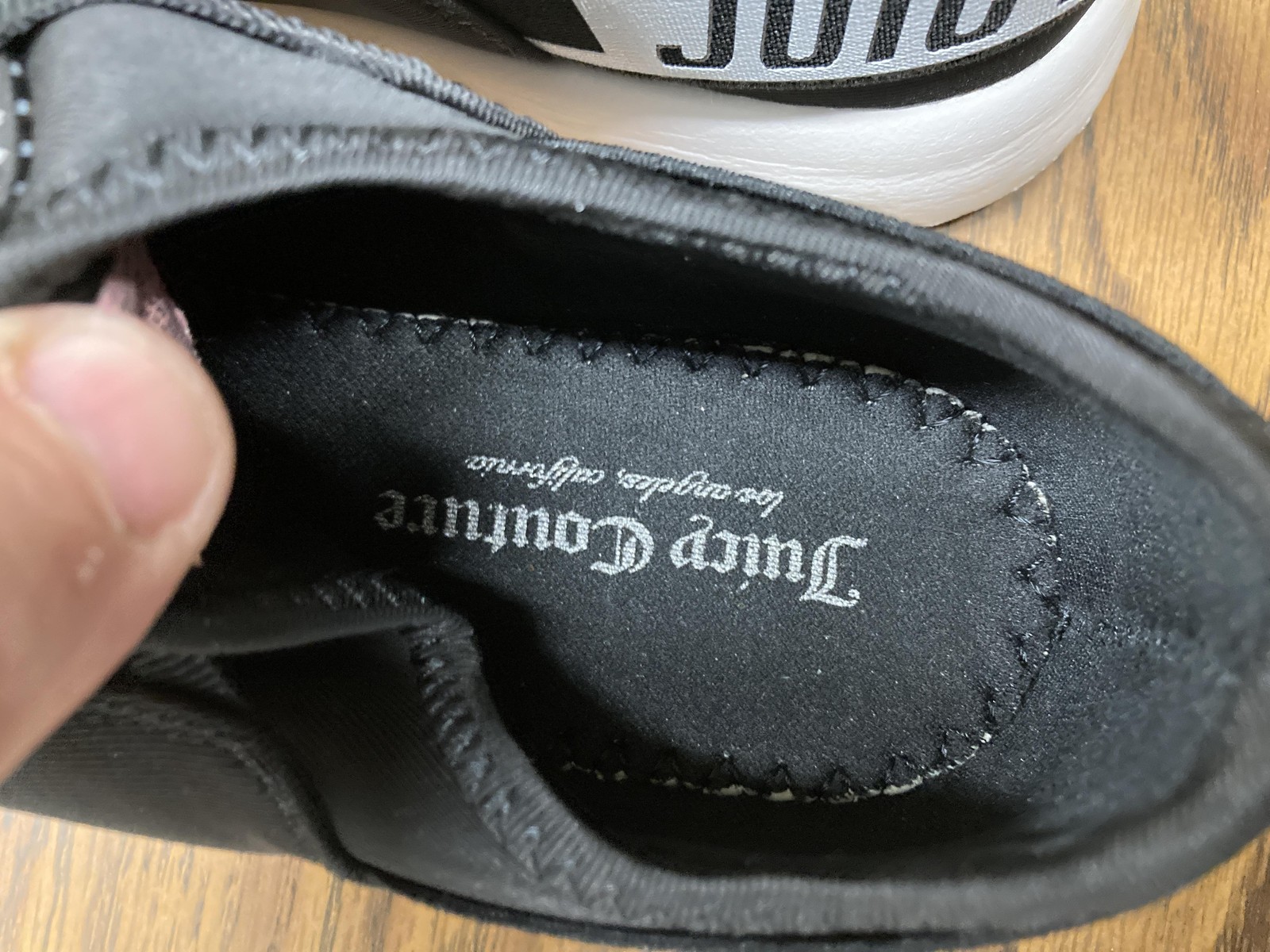 Juicy Couture Abria Shoes Womens Size 7.5 Black Logo Athletic Walking Sneakers
