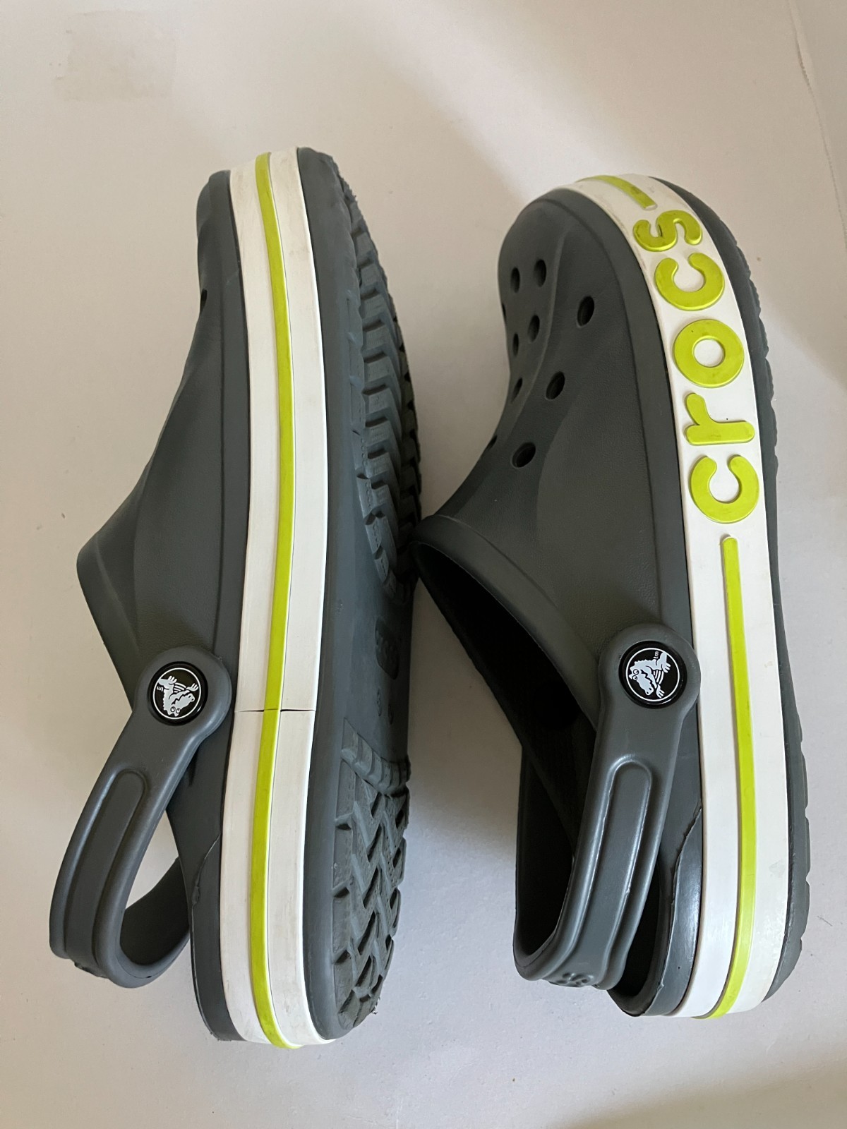 Crocs Bayaband Slip On Clogs Unisex Comfort W 10 M 8 Gray/Green