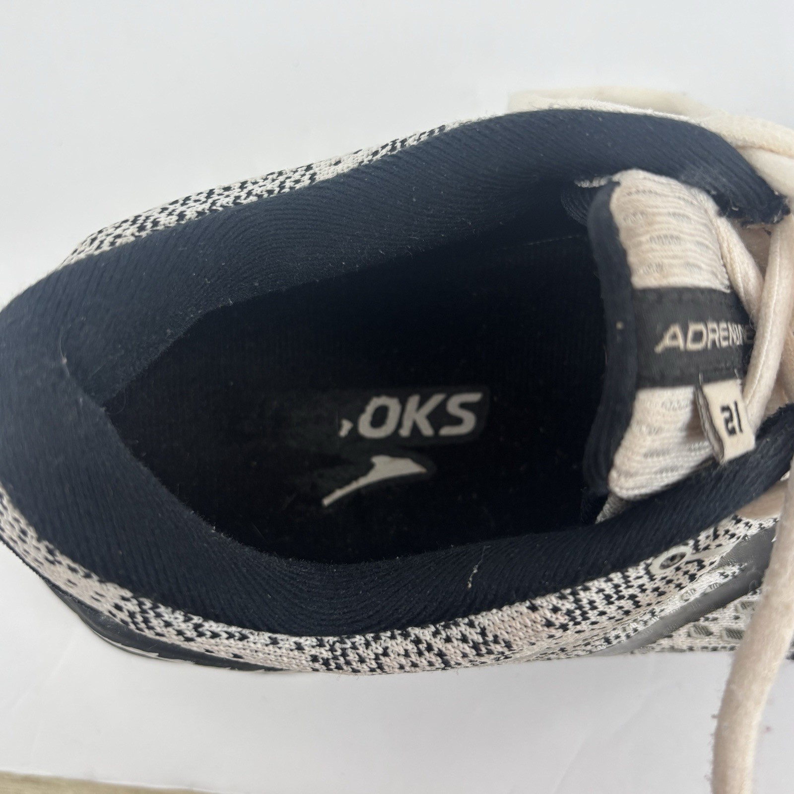 Brooks Adrenaline GTS 21 Womens 8 B Black White Running Shoes 1203291B135