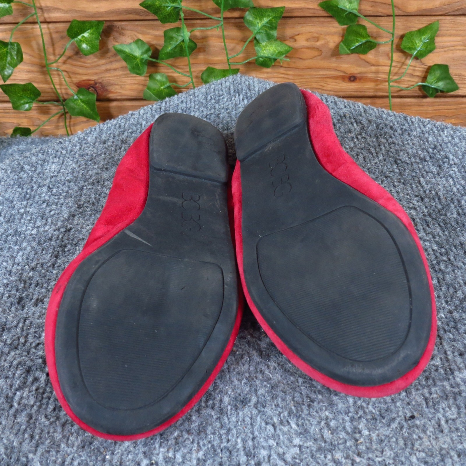 BCBG Paris Magie Women Ballet Flat Size 6 Casual Daily Wear Red Leather Suede