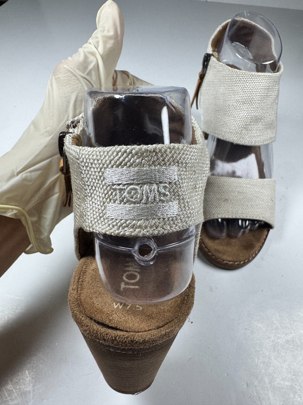 Toms Majorca Strappy Womens US 7.5 Beige Side Zip Block Heel Cutout Sandals