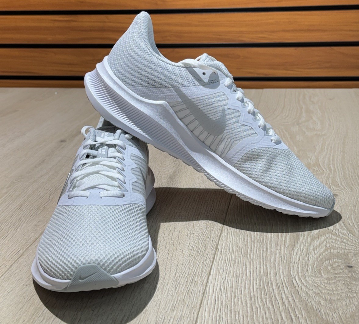 Nike Wmns Downshifter 11 White Metallic Silver US SZ 8 CW3413-100