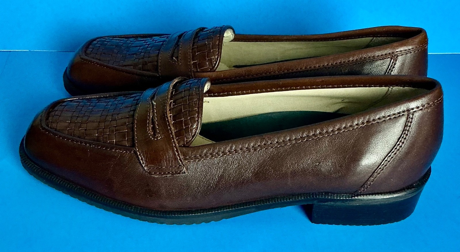 G.H. BASS & CO WOMEN BROWN SLIP ON DRESS SHOES 6 M