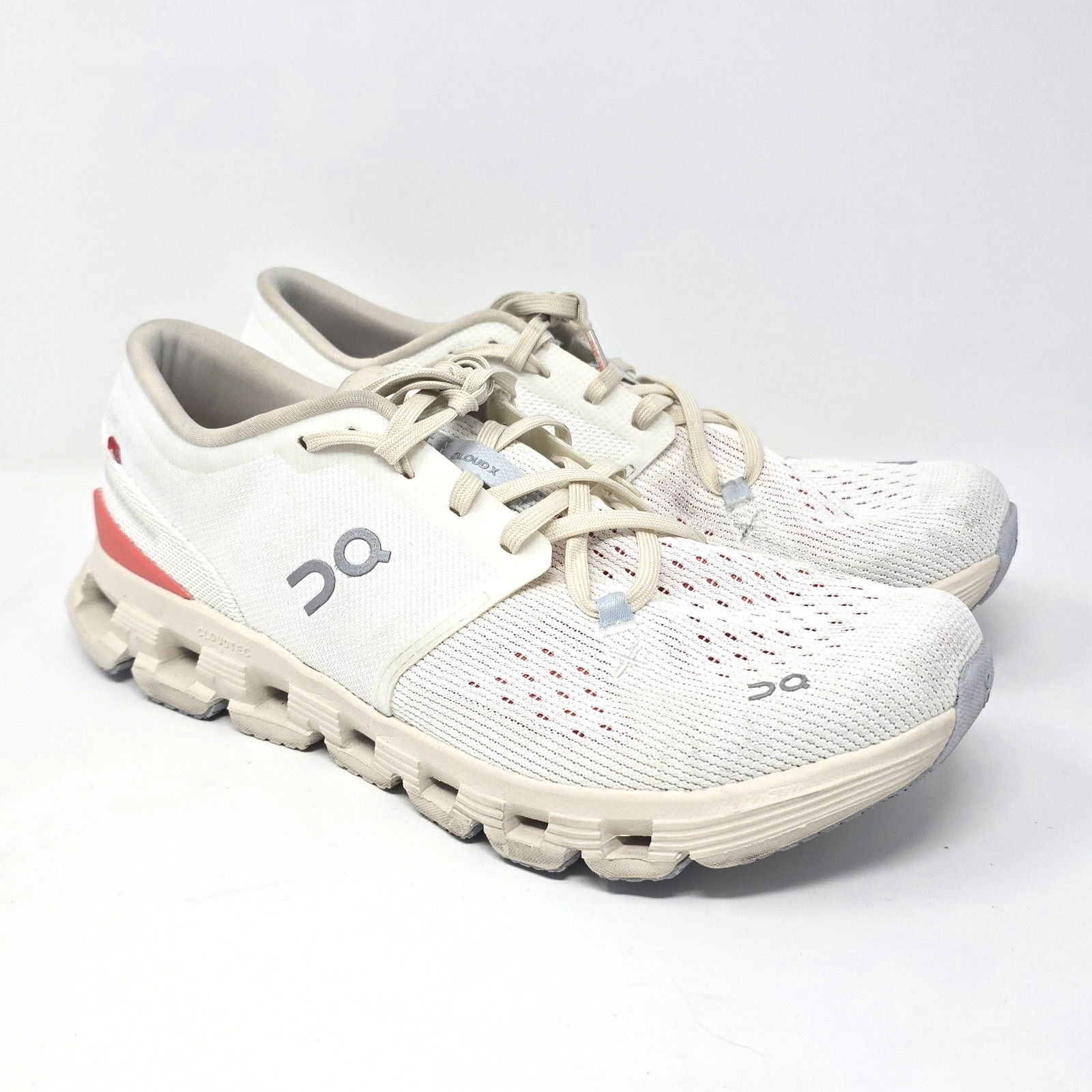 On Cloud X 4 Ivory Salmon Running Shoes Sneakers Women’s Size 9 NICE