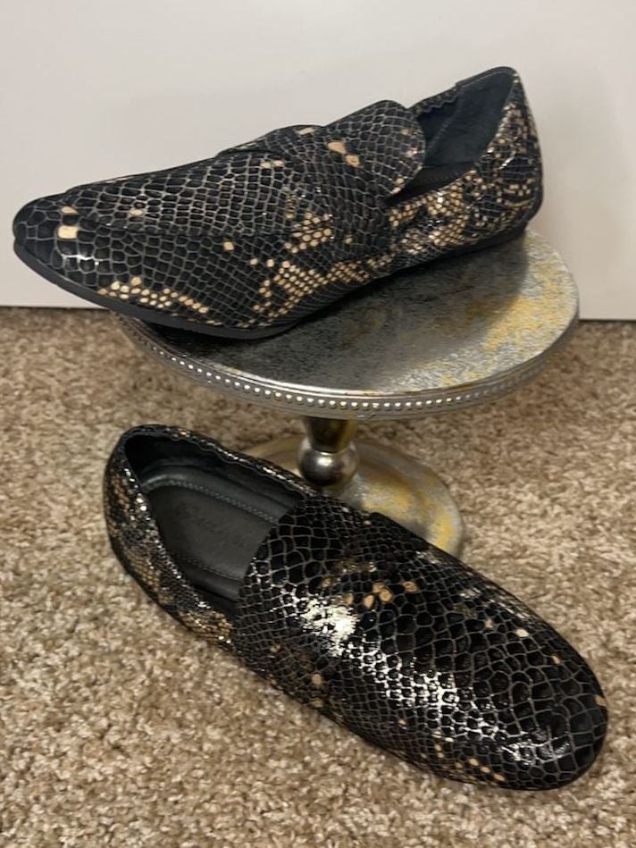 Chocolat Blu Ida Snake Print Leather Loafers Size 8.5