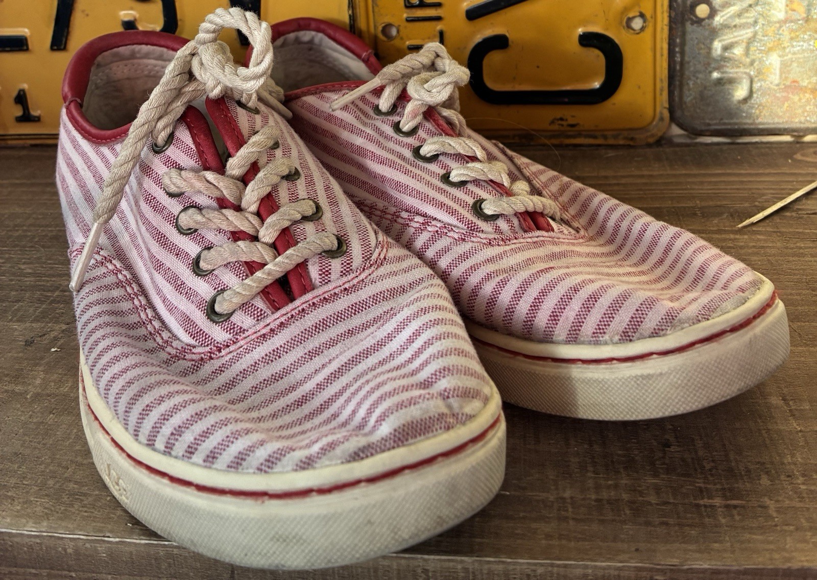 UGG Eyan Striped Nautical Canvas Sneakers Womens 9