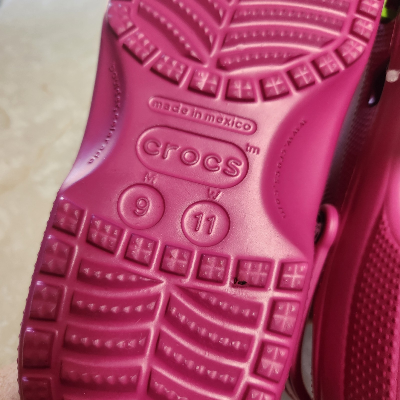 Crocs Women’s Classic Clog Authentic Shoe Style 10001 Dark Pink W11 M9 New