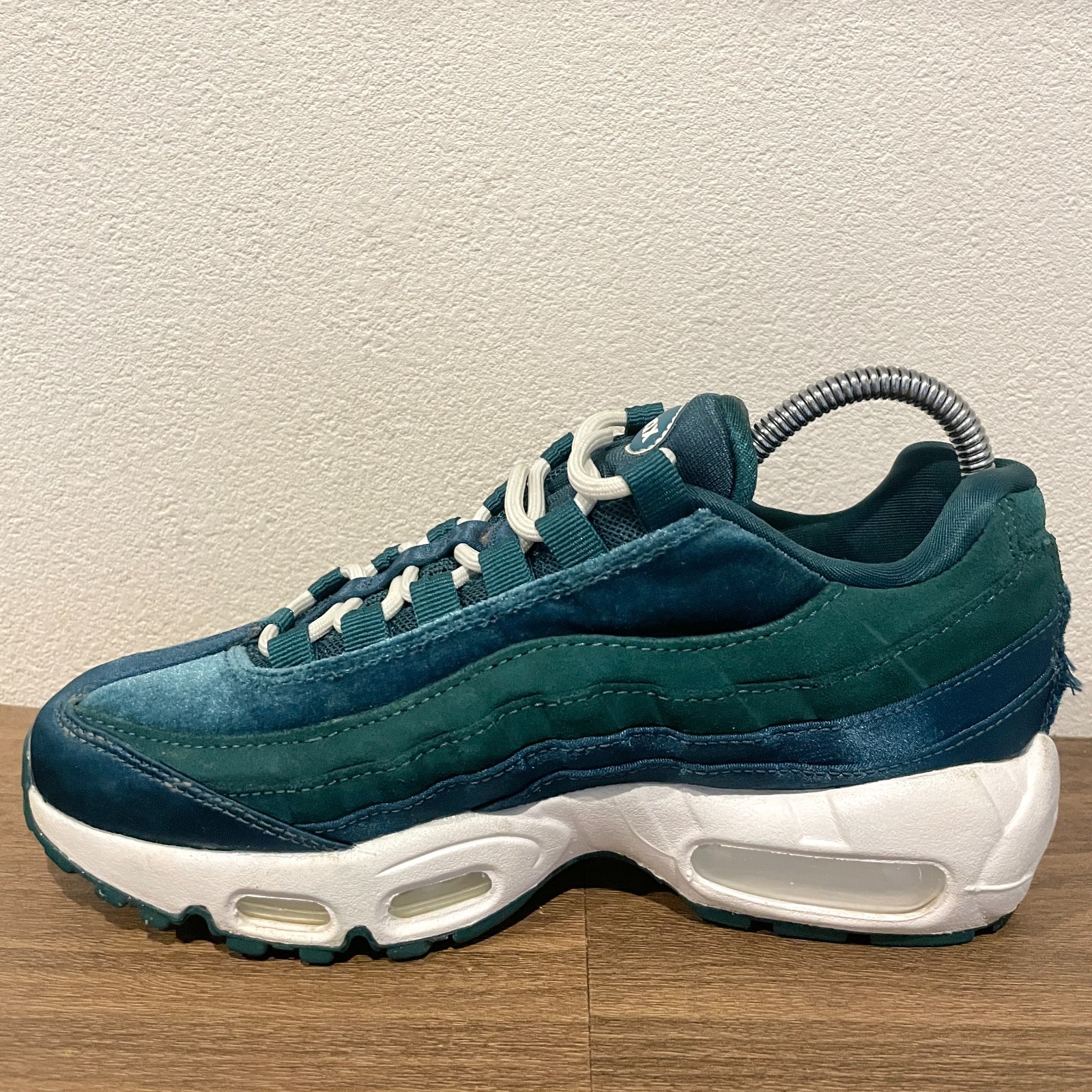 Size 6 – Nike Air Max 95 Green Velvet W DZ5226-300