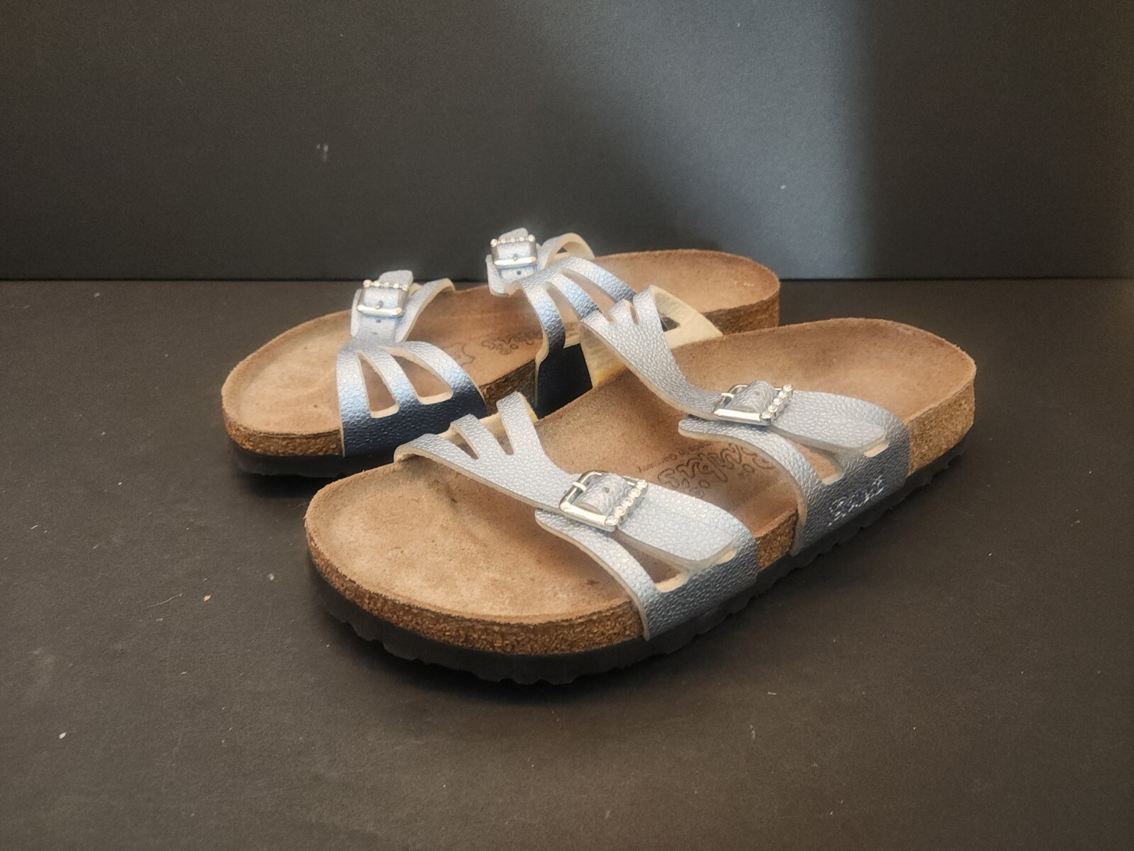 Birkenstock Birki’s Silver Sandals – Women’s US 5/5.5 – EU 36