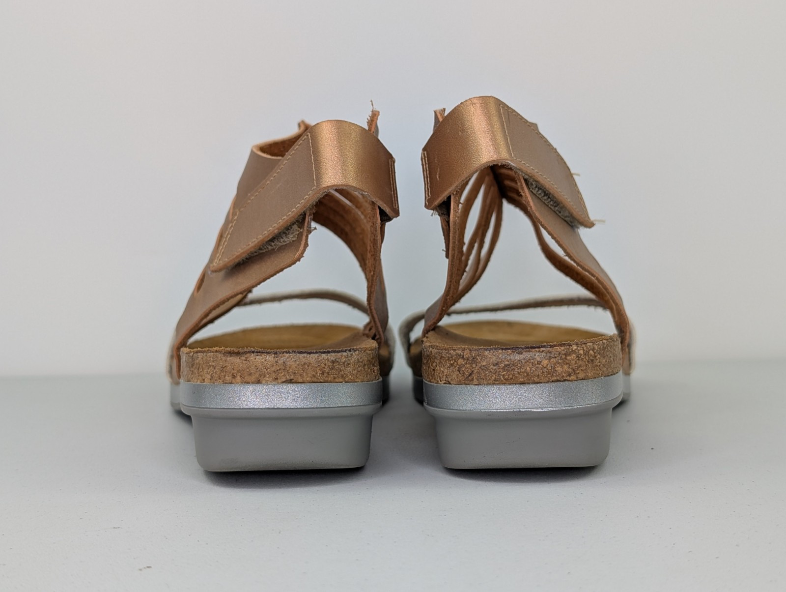 Naot Sandals Womens 39 US 8 Ankle Back Strap Hook Loop Open Toe Comfort Shoe