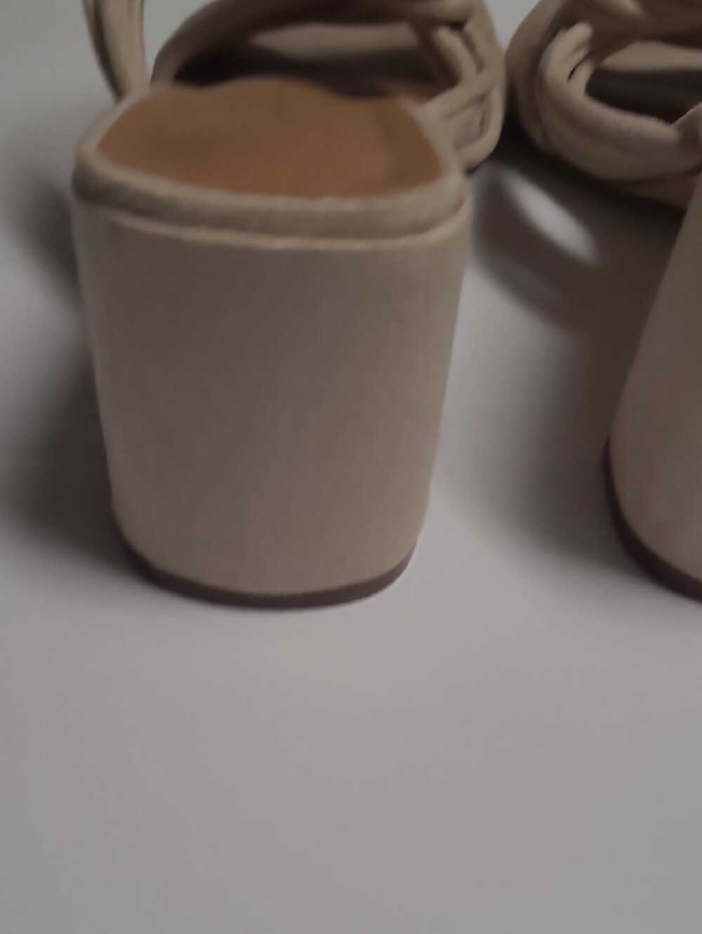 Coconuts by Matisse Roman Taupe Twisted Strap Block Heel Mules – Size 8