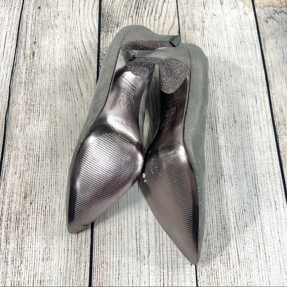 Adrianna Papell Silver Stiletto Heels Formal Cocktail Attire Size 8M