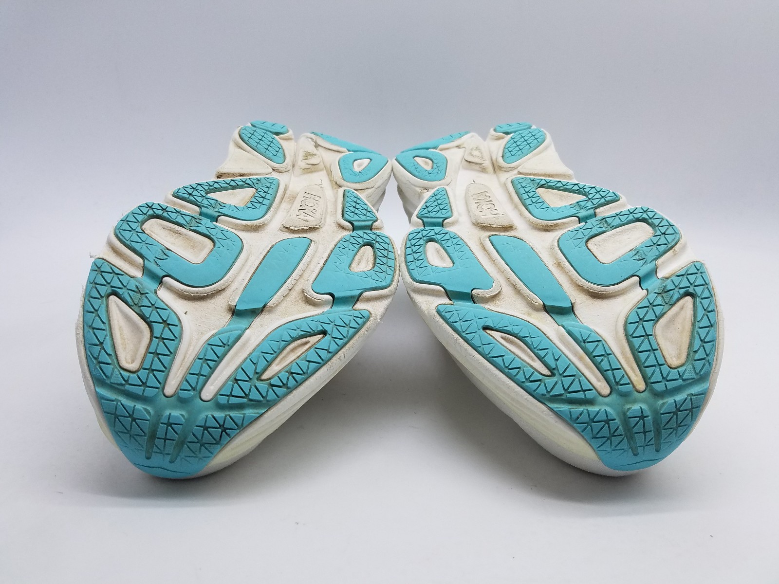Hoka One One Bondi 8 Women’s Size 11 B (Medium) Running Shoes White *See desc