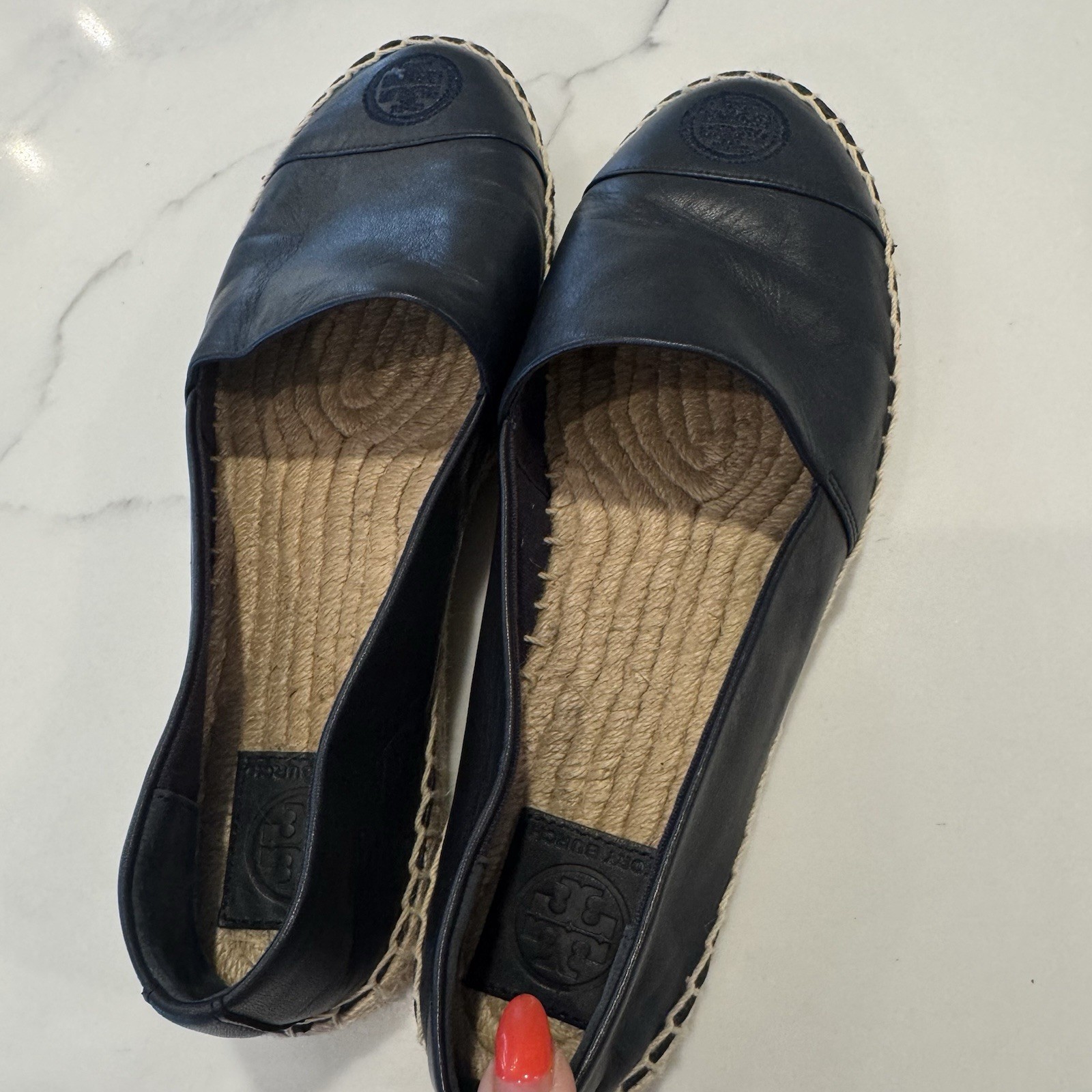 Tory Burch Navy Blue Sz. 7 Leather Cap Toe Logo Espadrille Flats Quiet Luxury