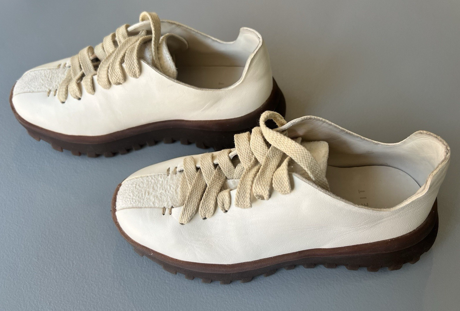 FEIT handmade runner white leather Low Top size padded latex insole 5/35 EU