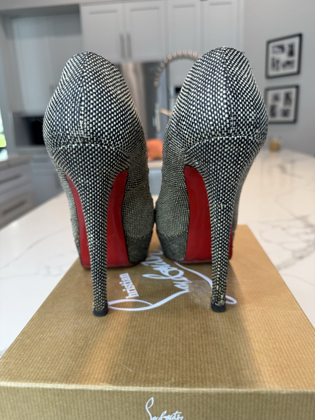Rare Authentic Christian Louboutin Bianca Pump Red Sole Black/White EU 38.5 8.5