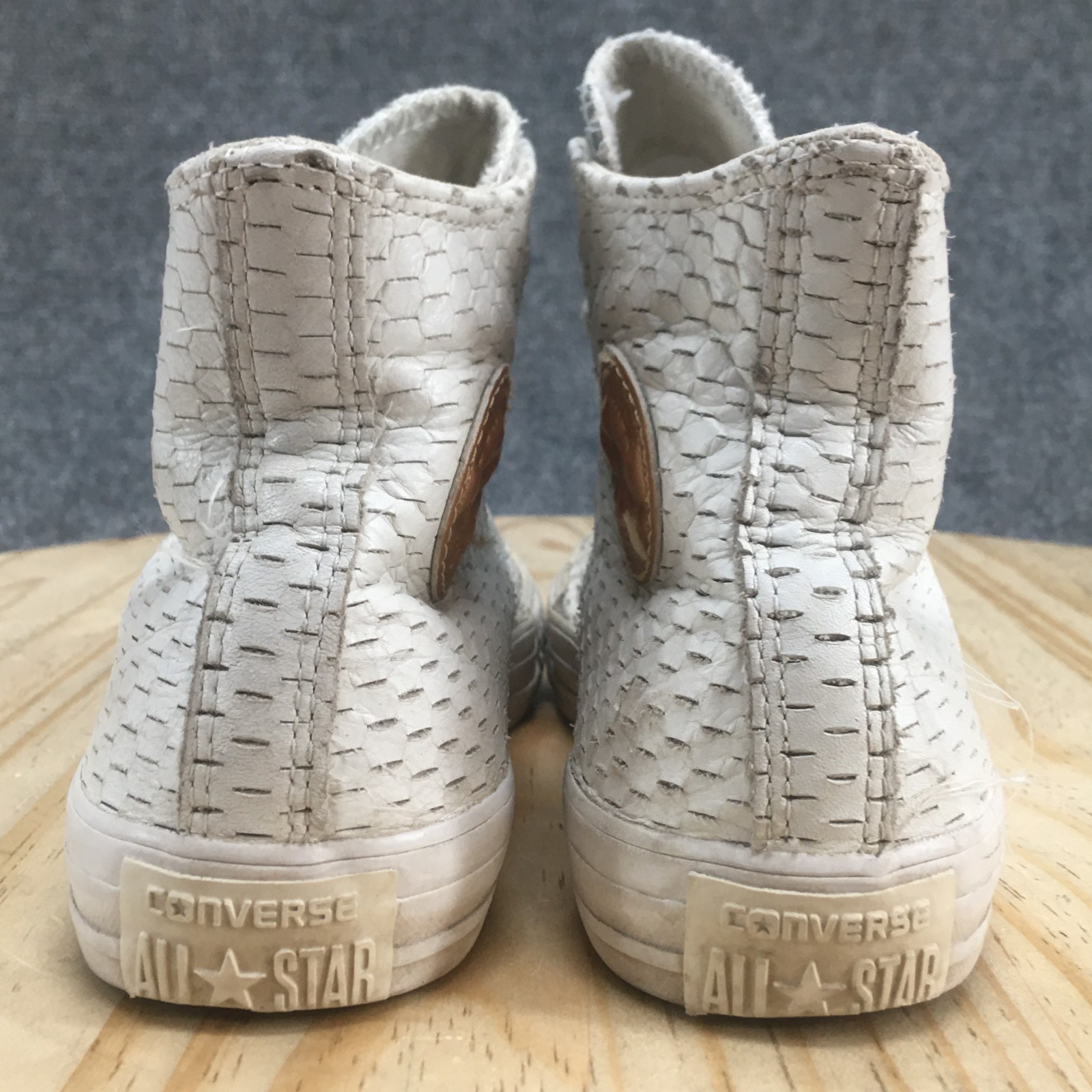 Converse Shoes Mens 4 Womens 6 Chuck Taylor All Star Hi-Top Sneaker White Casual