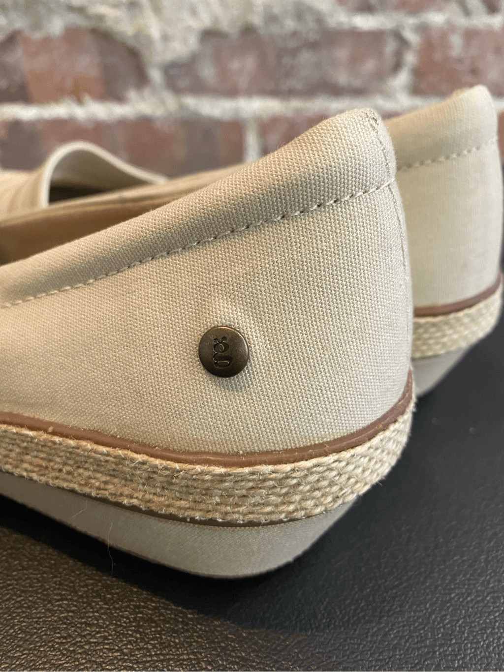 Grasshoppers Cream Semi-Casual Mesh Round Toe 1” Wedge Shoe Women’s 10M