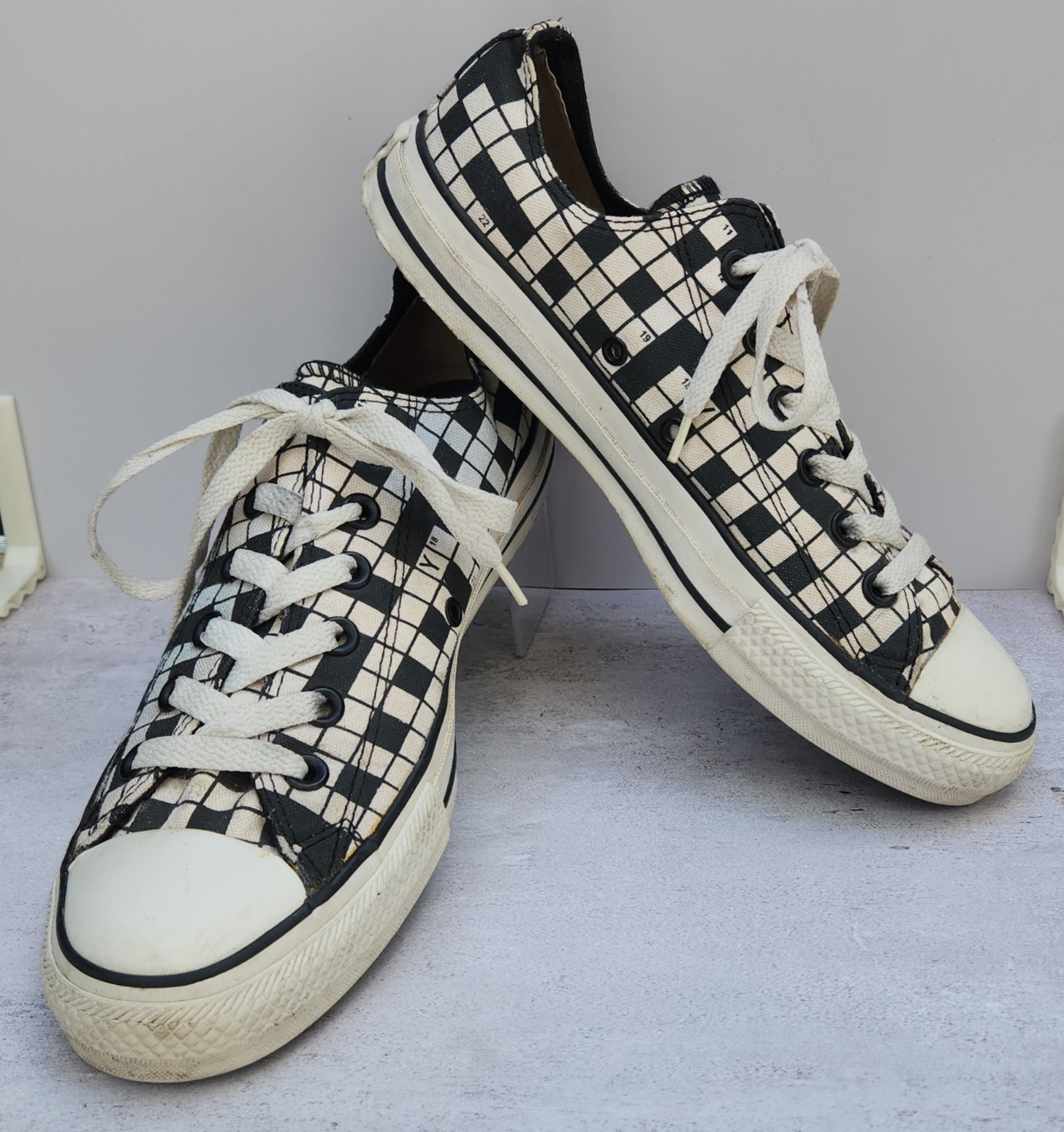 Crossword Puzzle Converse All Stars • Y2K • Men’s 7/Women’s 9