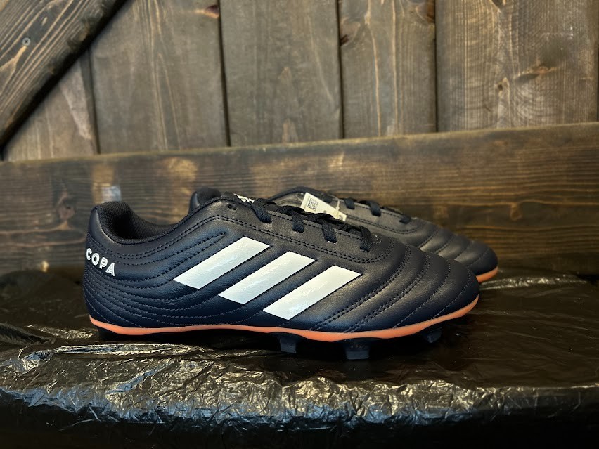 adidas Women’s Copa 19.4 Firm Ground Soccer Cleats G25915 – Size 5.5