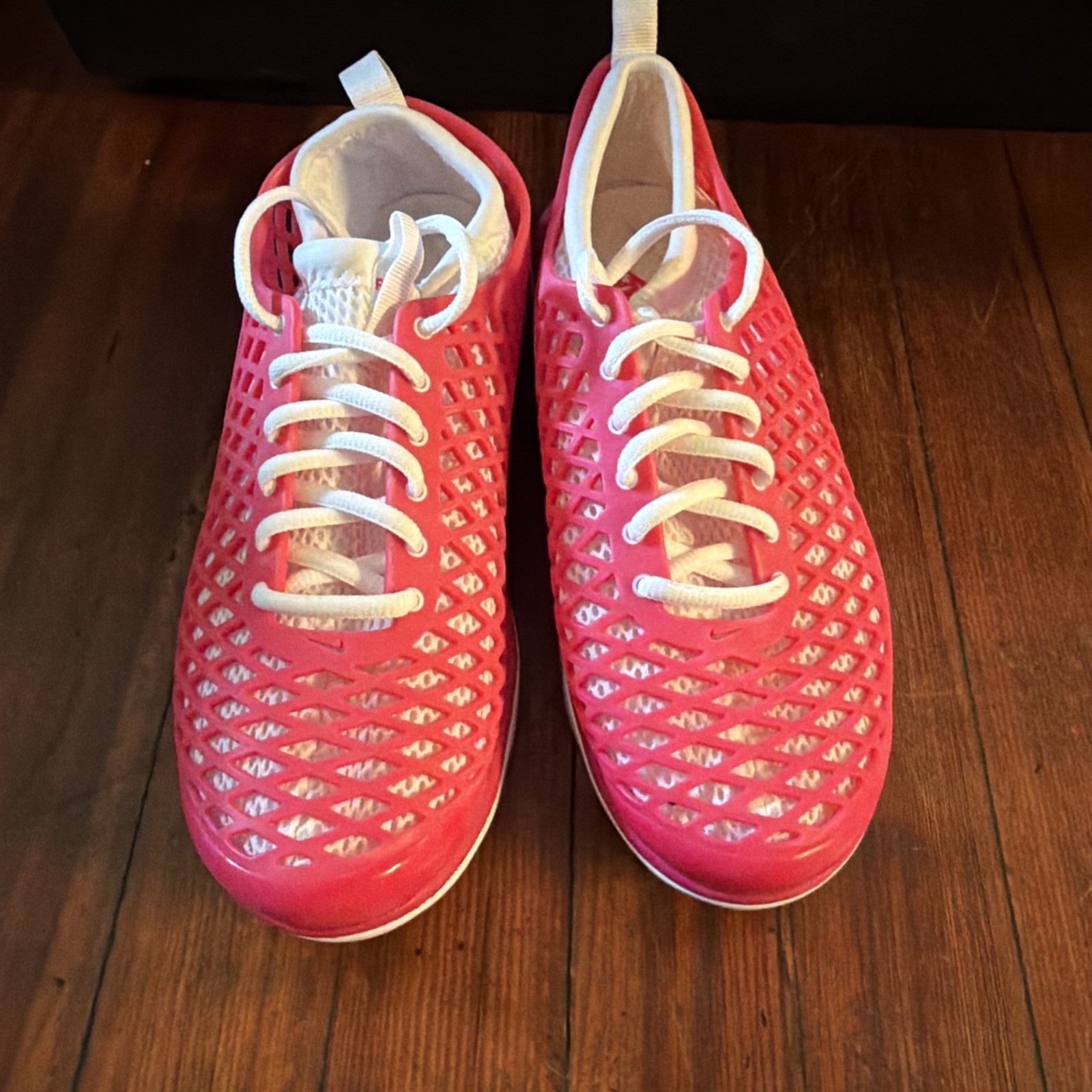 NIKE AIR Rejuven8 Running Shoes Women Size 8.5 Rare Pink hard to find!!! ❤️🔥❤️