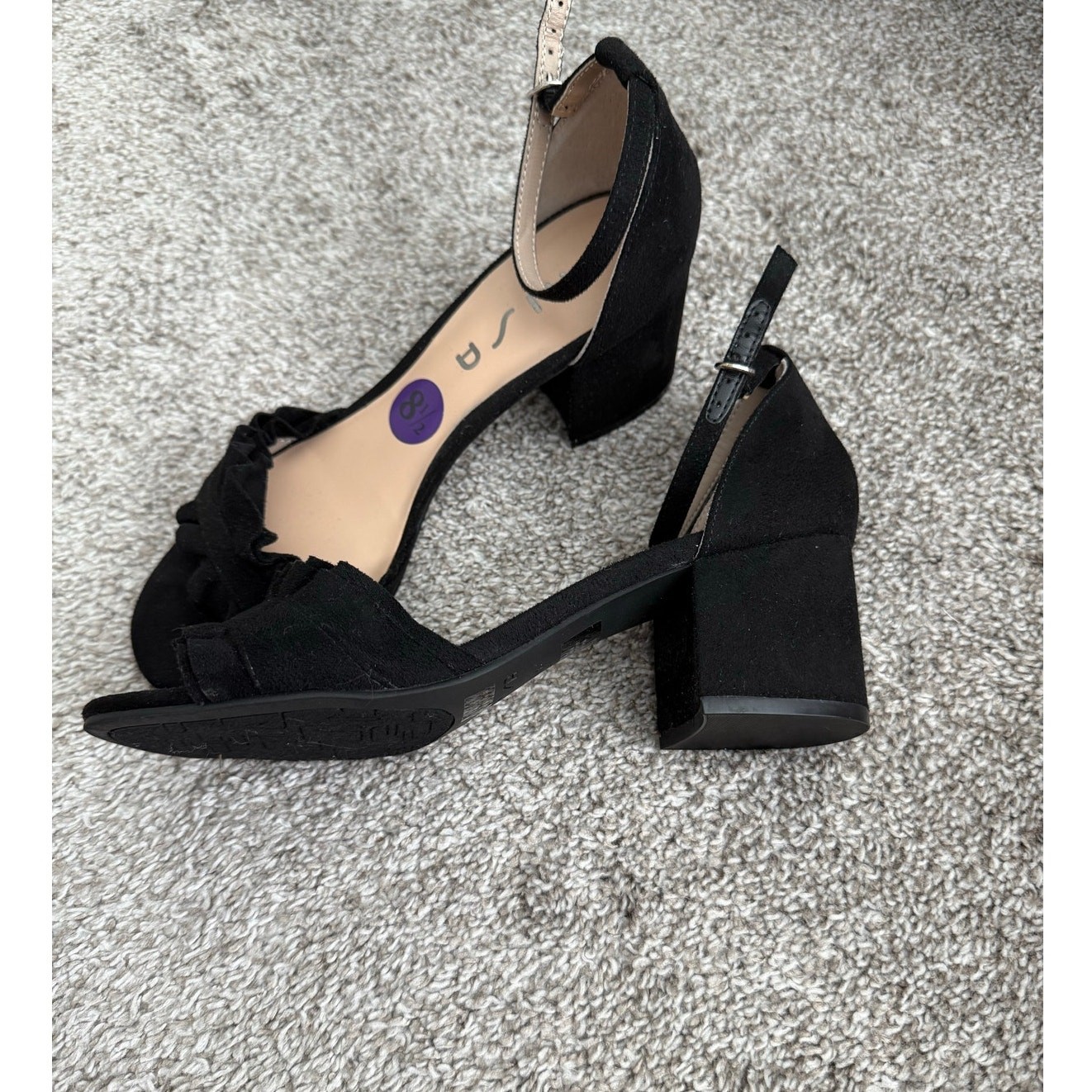 Unisa Black Ruffle Block Heel Sandals Size 8.5